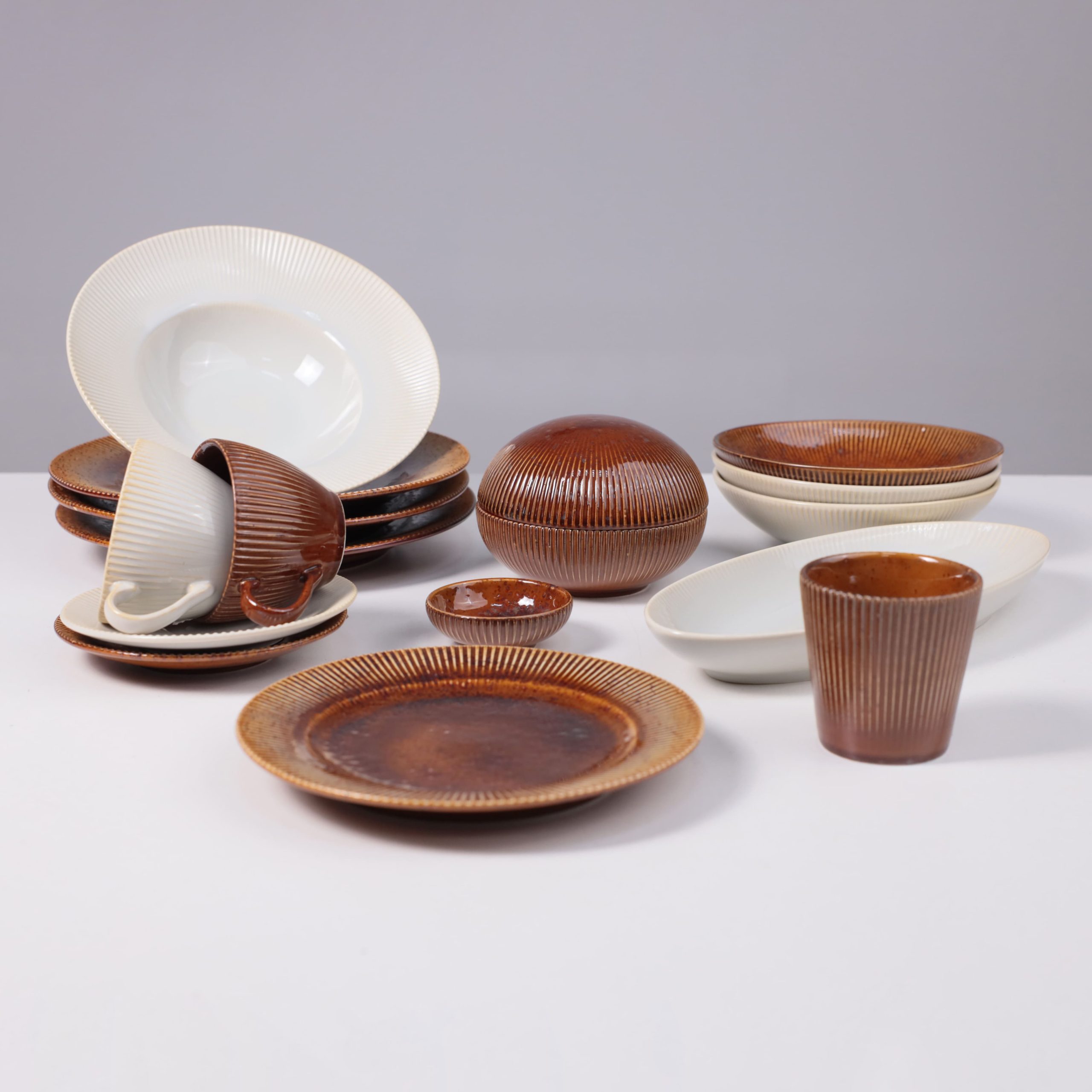 Соусник AURORA, фарфор,каштановый, d7,5*2,3см