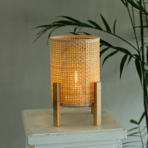 Светильник настольный AKS тип 1 ( 16.8х16.8х23.5см 1LED, 2ААА )