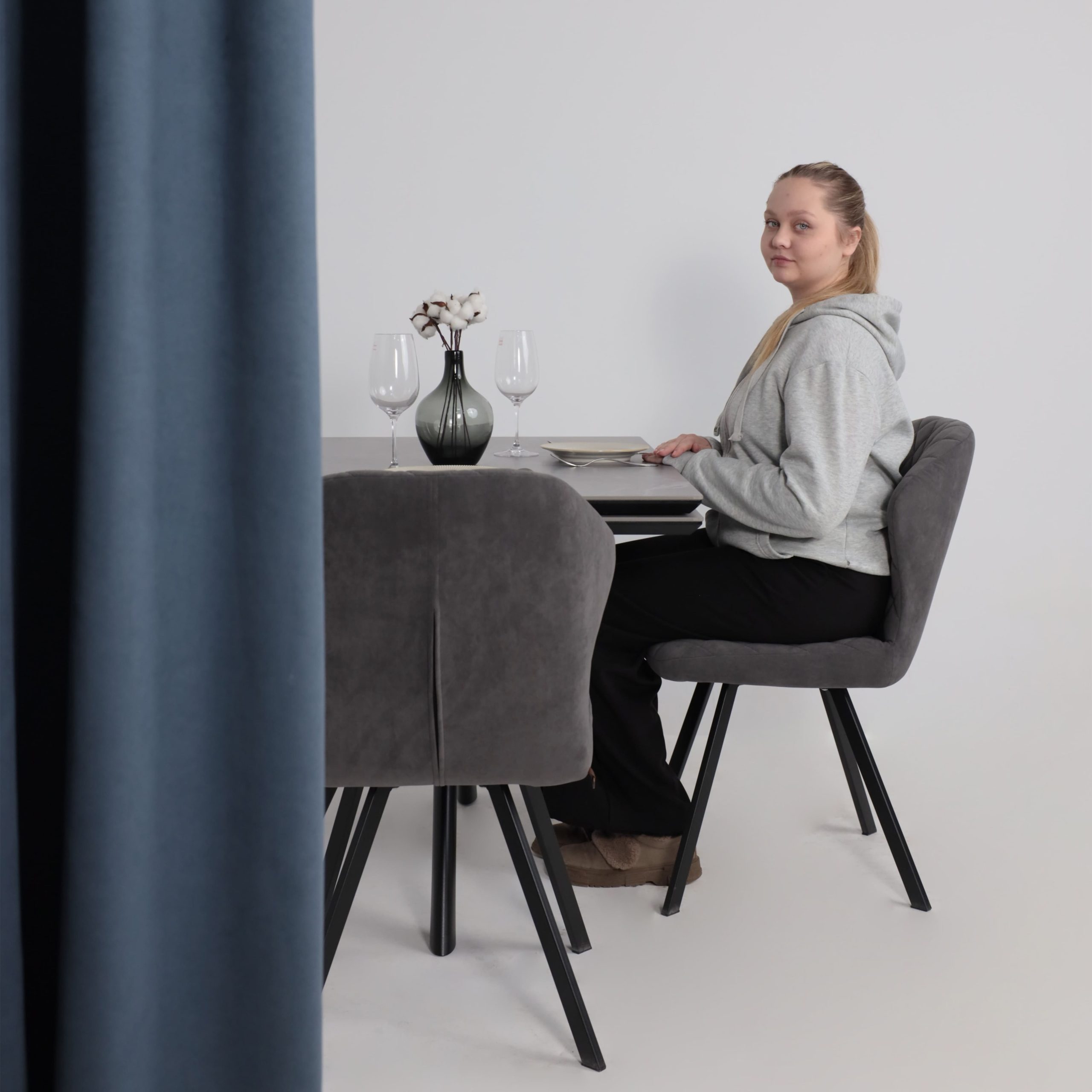 Стол JACK-120, раздвижной 120(30+30)х80, STONE GREY ST CER/Черный