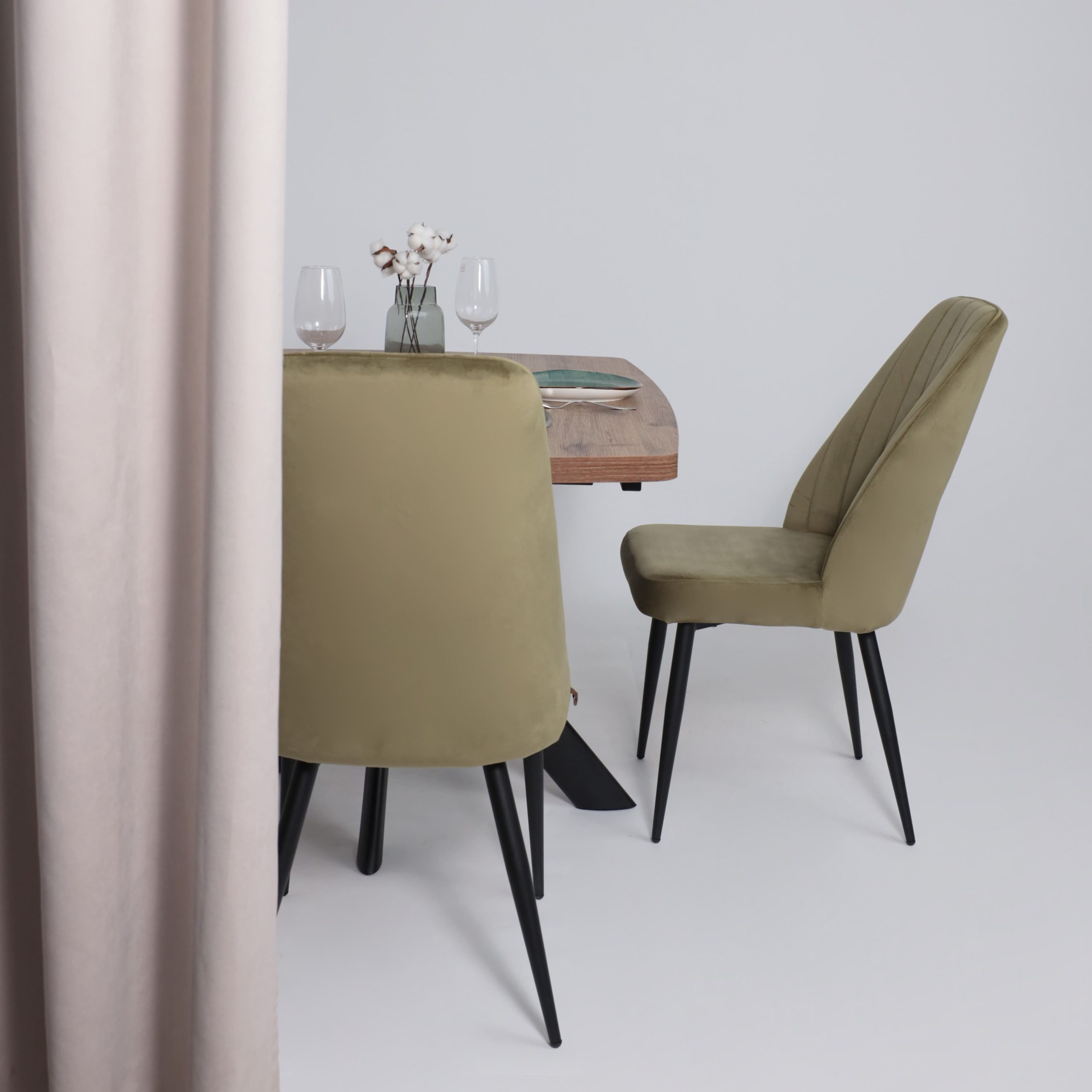 Стол LEONEL-130, раздвижной 130(165)х85, Дуб Веллингтон/Черный