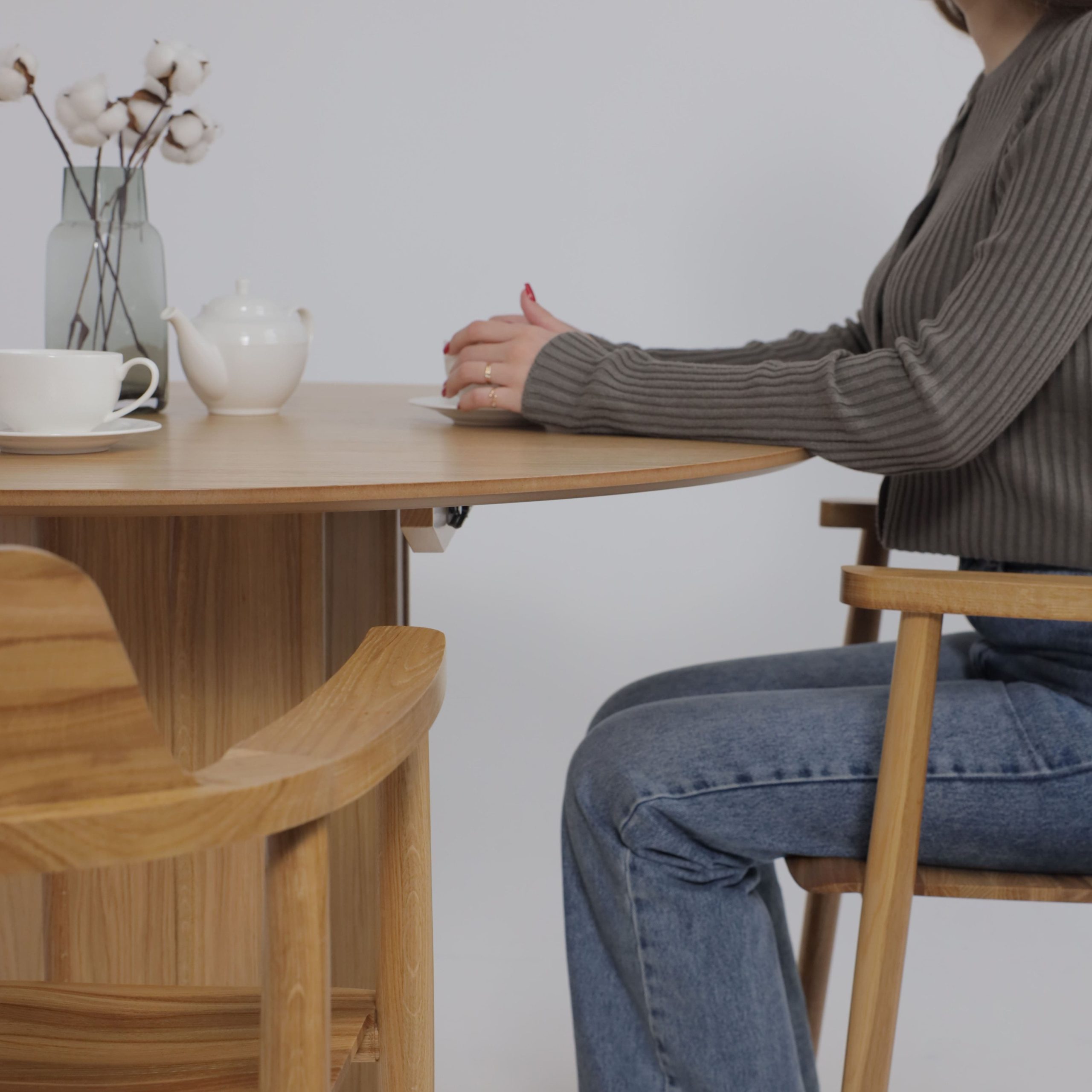 Стол ОЛАФ1100(1400)*1100, Светлый дуб без тонировки/Светлый дуб