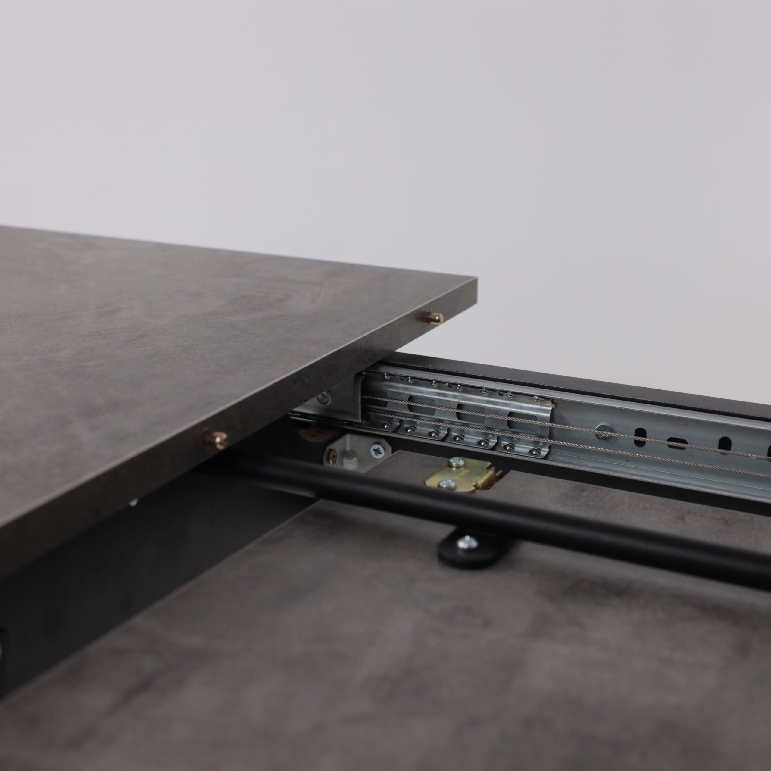 Стол TIRK RADIAL-94, раздвижной 94(126)х64, Дымчатая керамика/Чёрный