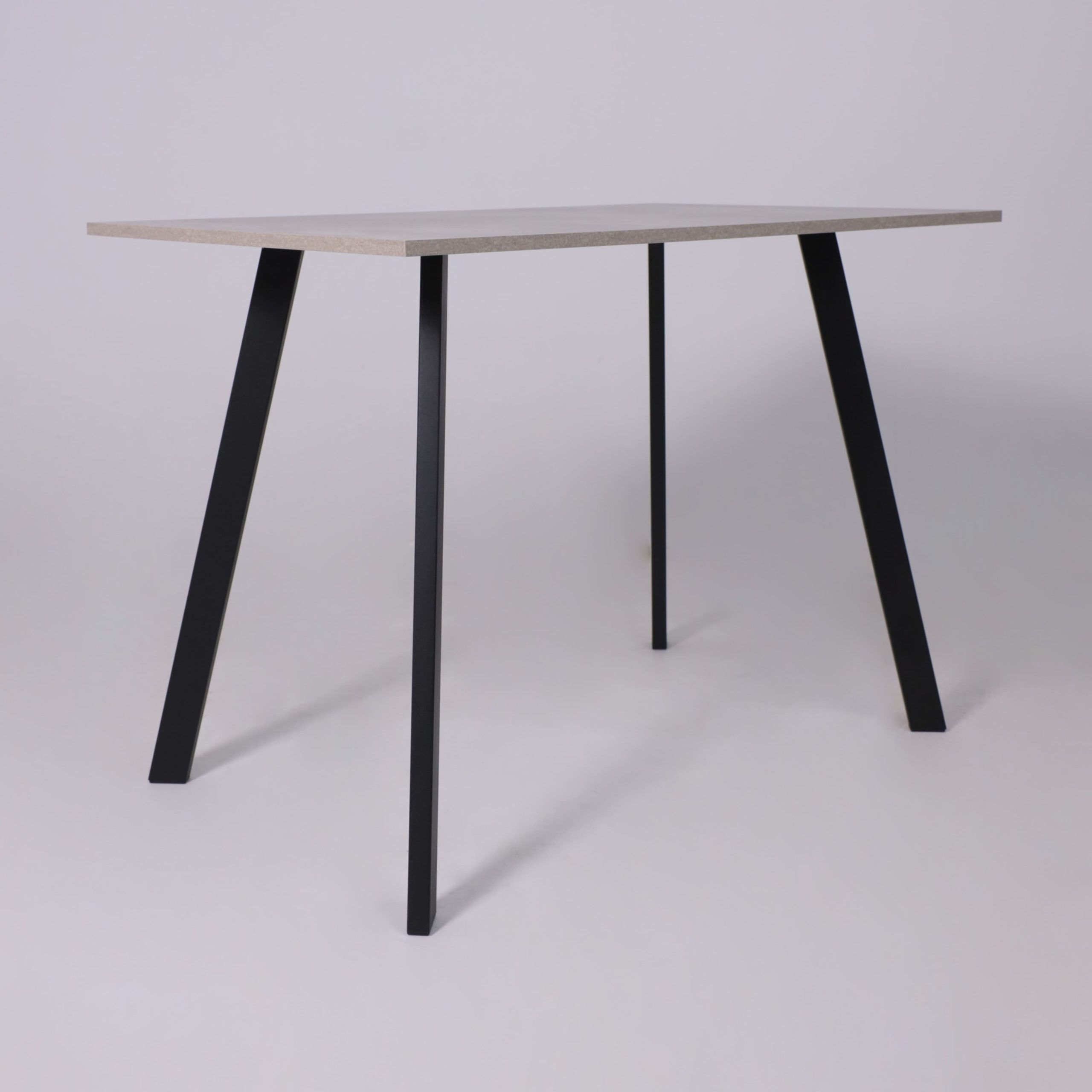 Стол SOLO 102*67, Бетон/черный