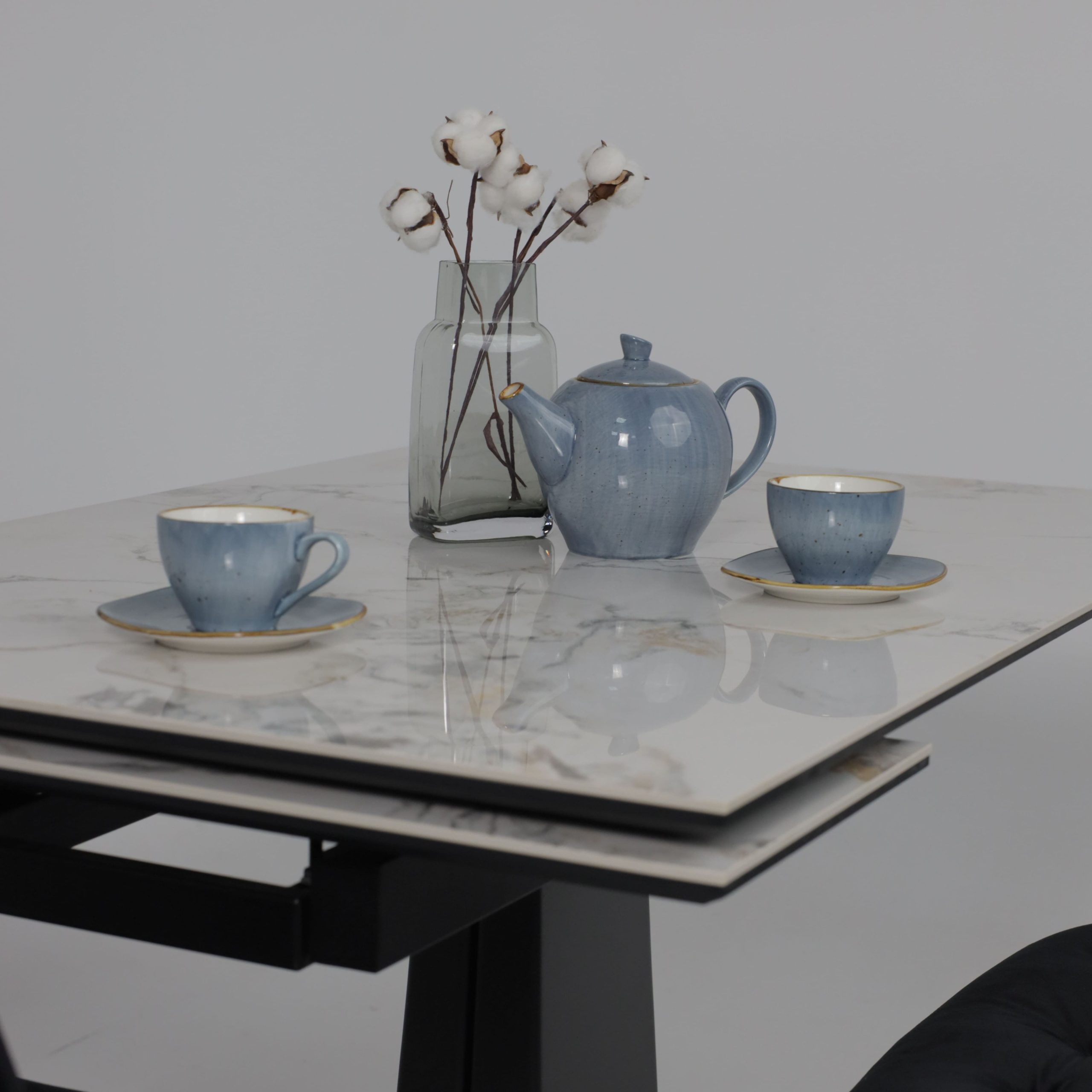 Стол AV 2119, МДФ+керамика, раздвижной 1200 (1800)*800 натуральный, глянцевый GOLD JADE/черный