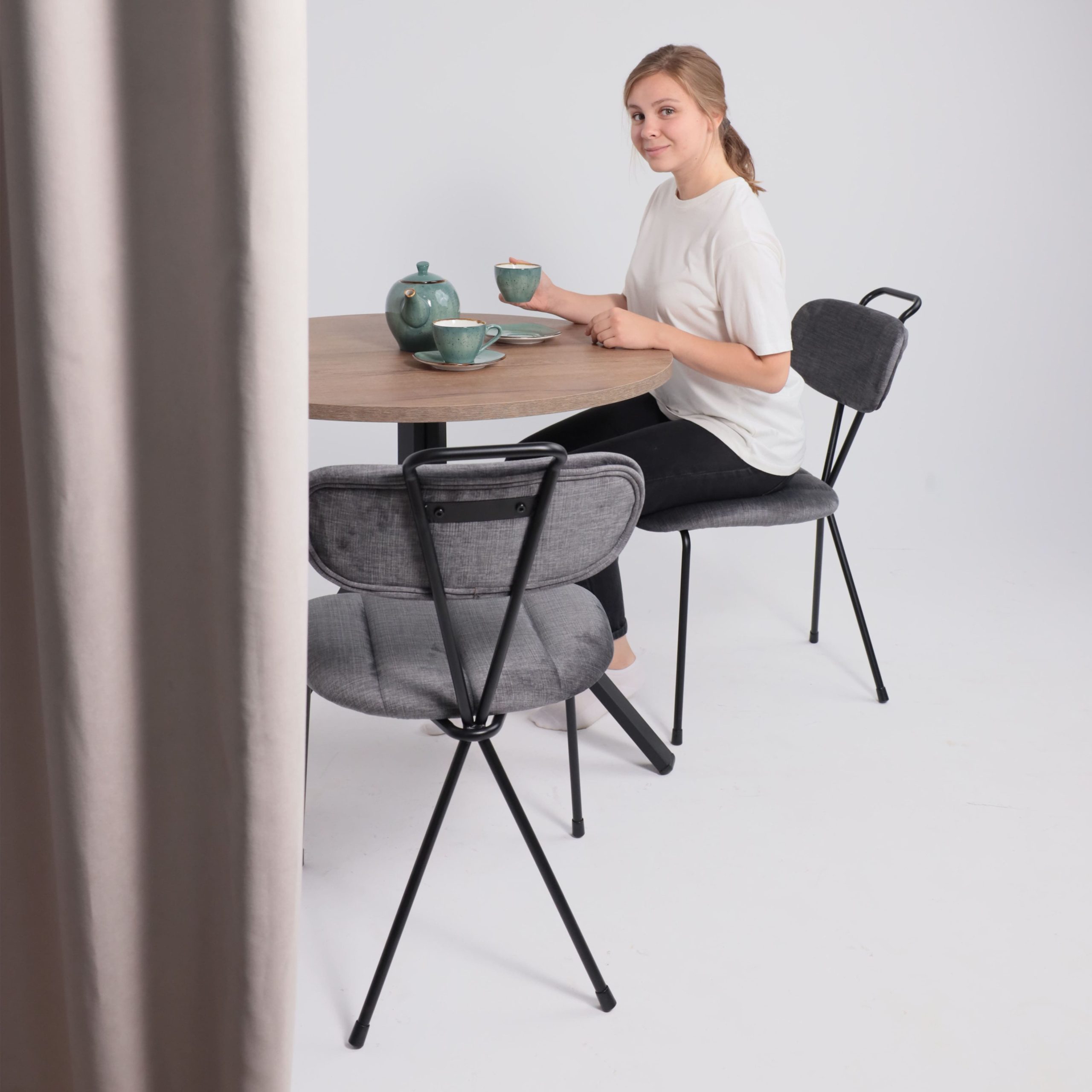 Стул TORI, серый велюр VOSS 15/черный