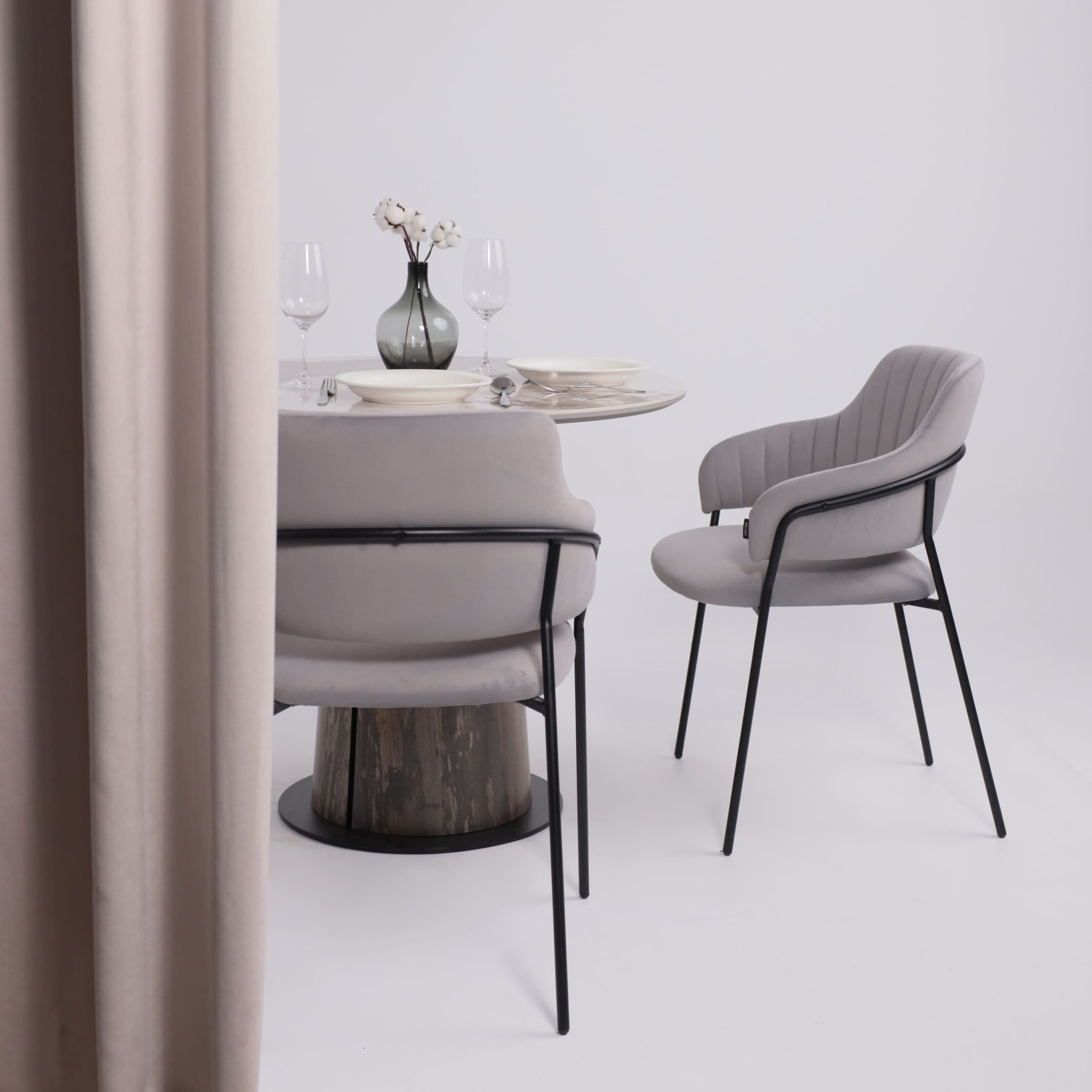 Стол AV 2317, МДФ+керамика, нераздвижной 900 белый, глянцевый PANDORA/черный+HPL Ипанема