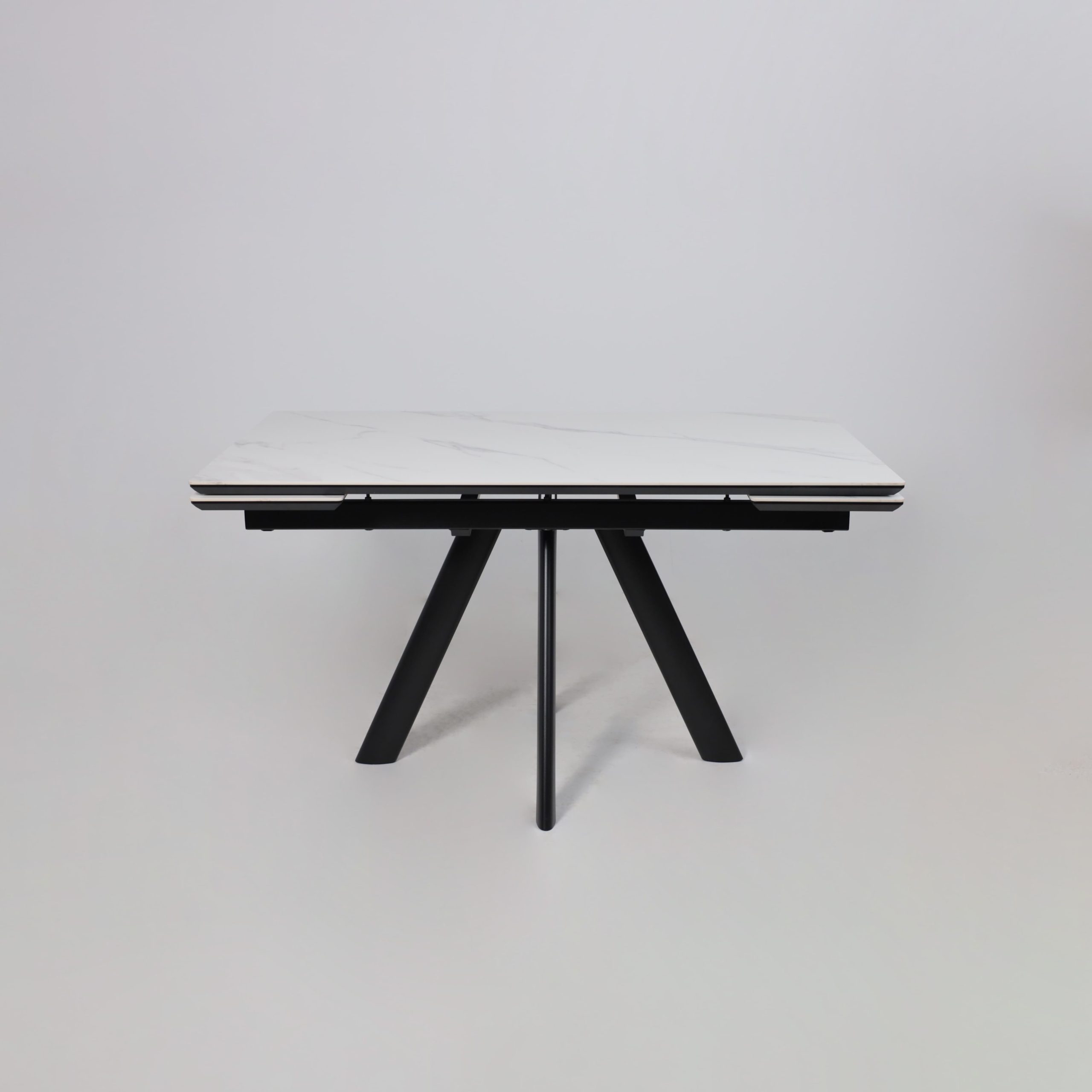 Стол JACK-140, раздвижной 140(30+30)х85, CALAKATTA ST CER/Черный