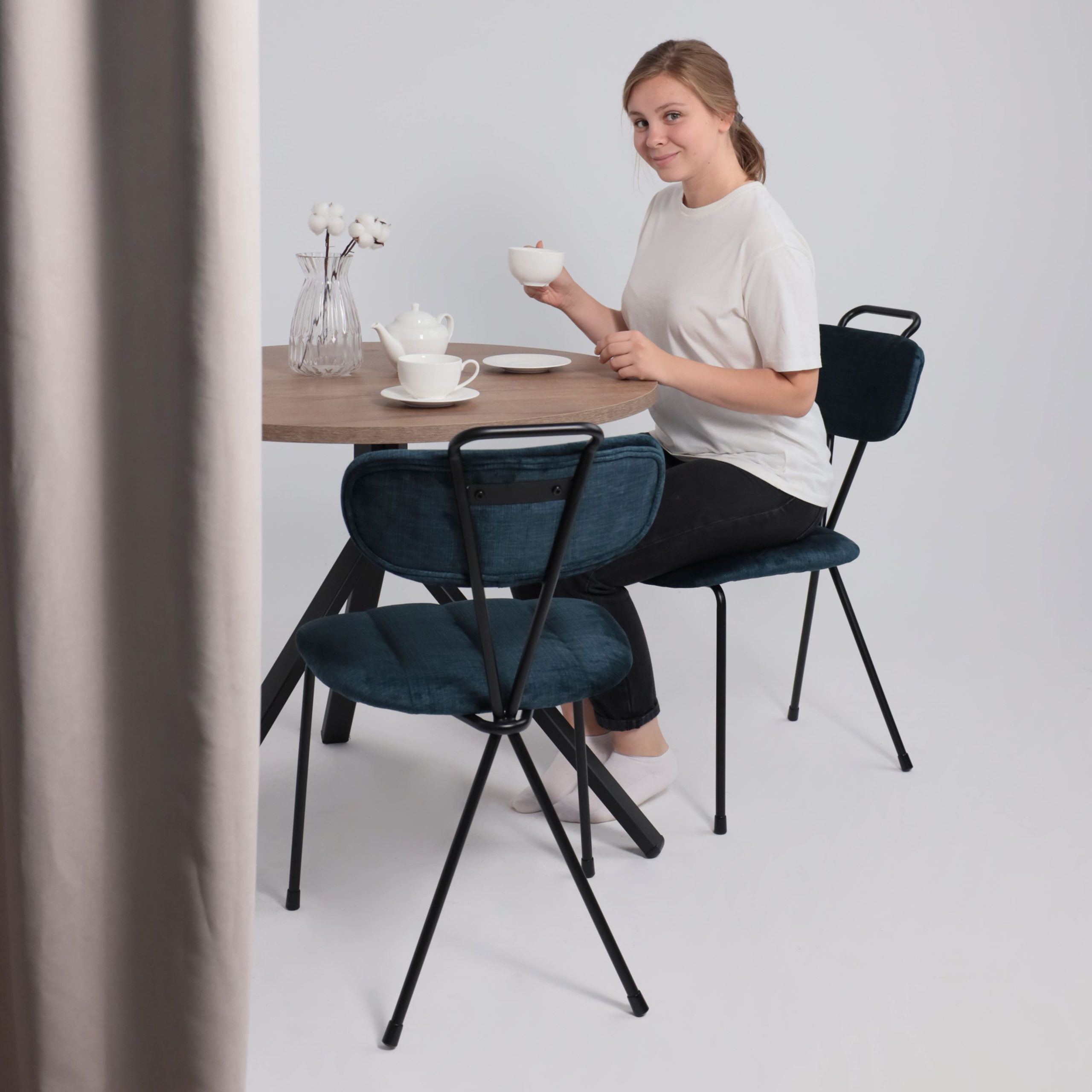 Стул TORI, темно-бирюзовый велюр VOSS 86/черный