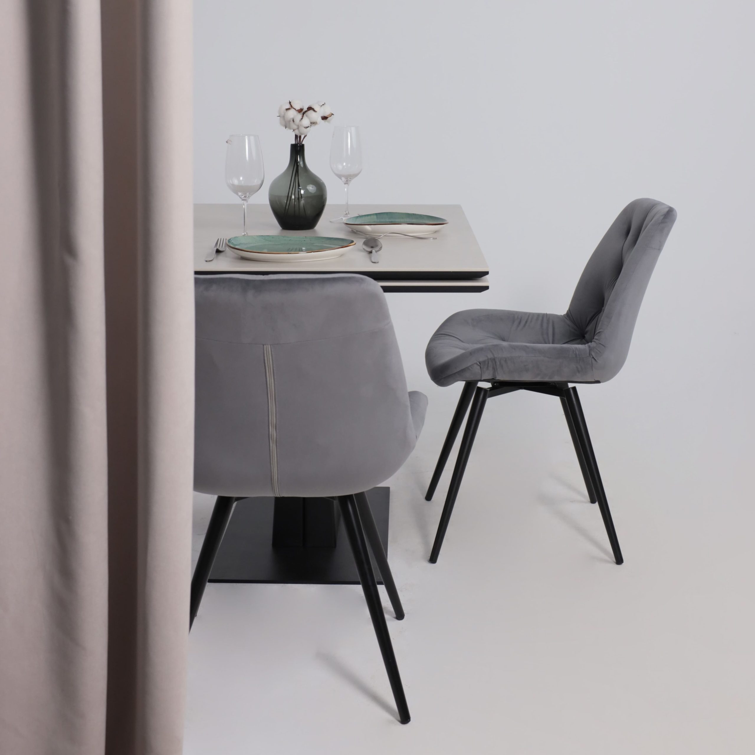 Стол AV 2119, МДФ+керамика, раздвижной 1200 (1800)*800 серый, матовый CARMEN LIDHT GREY/черный