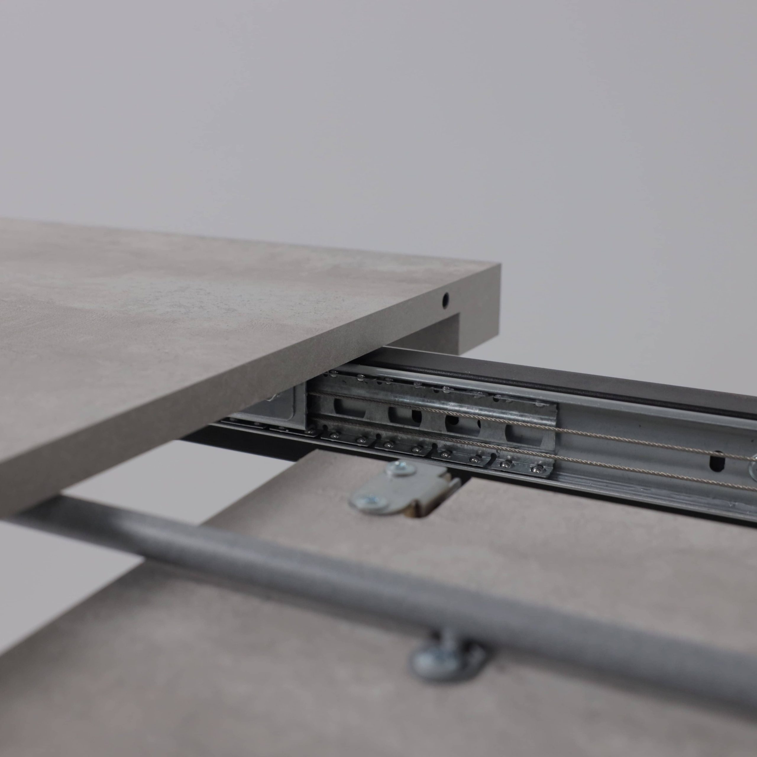 Стол Hagen 140 раздвижной, 140(180)*85, Цемент/Черный