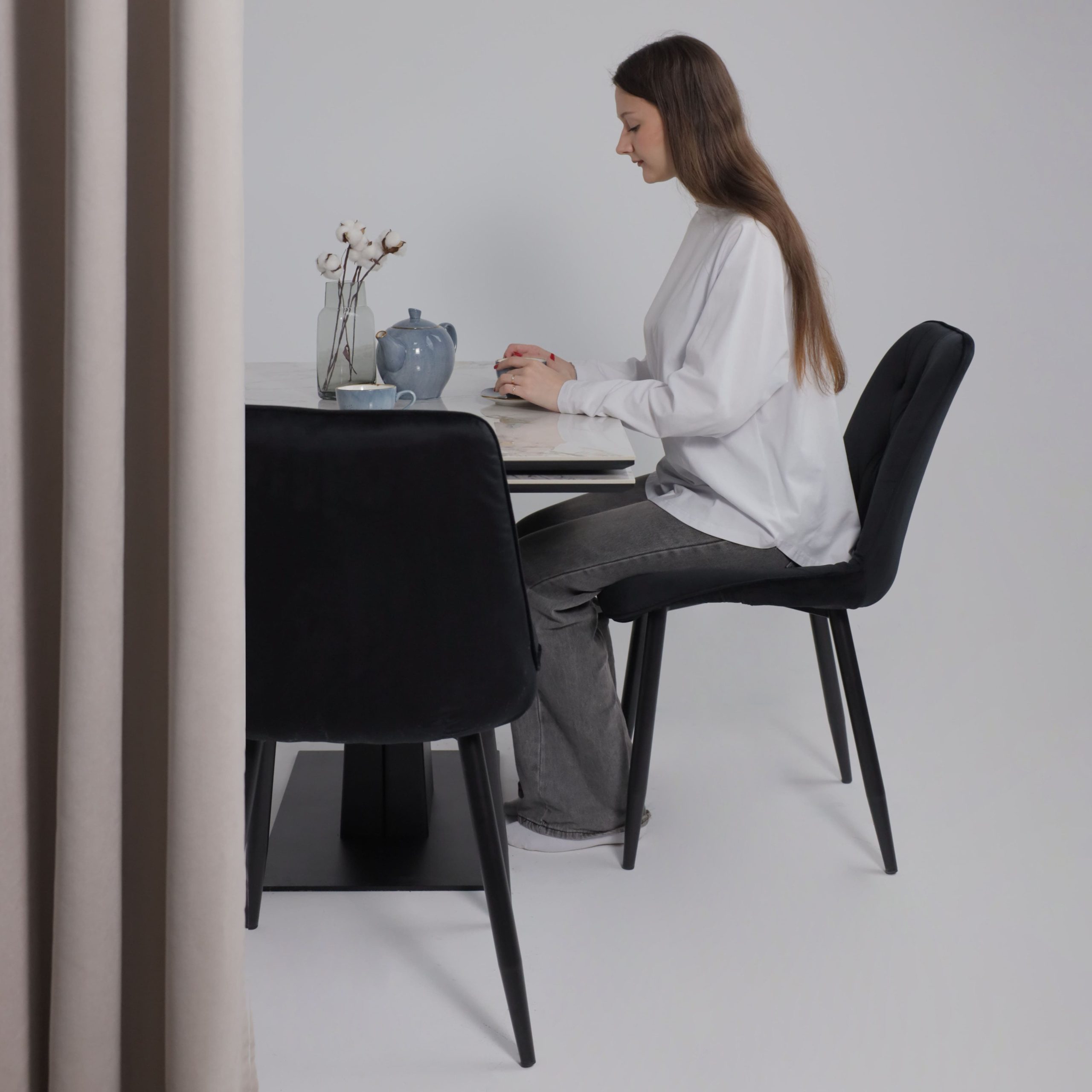 Стол AV 2119, МДФ+керамика, раздвижной 1200 (1800)*800 натуральный, глянцевый GOLD JADE/черный