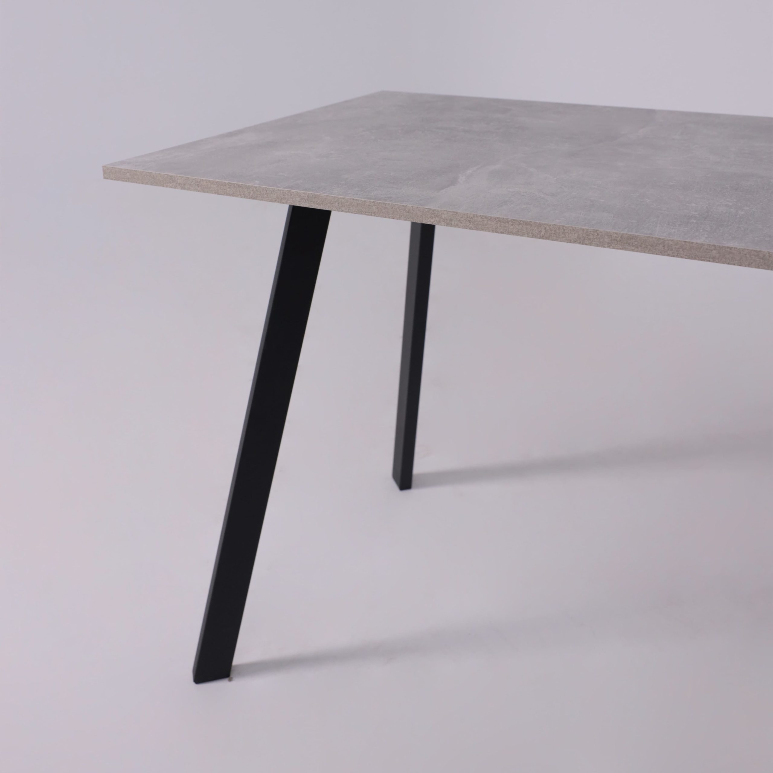 Стол SOLO 102*67, Бетон/черный