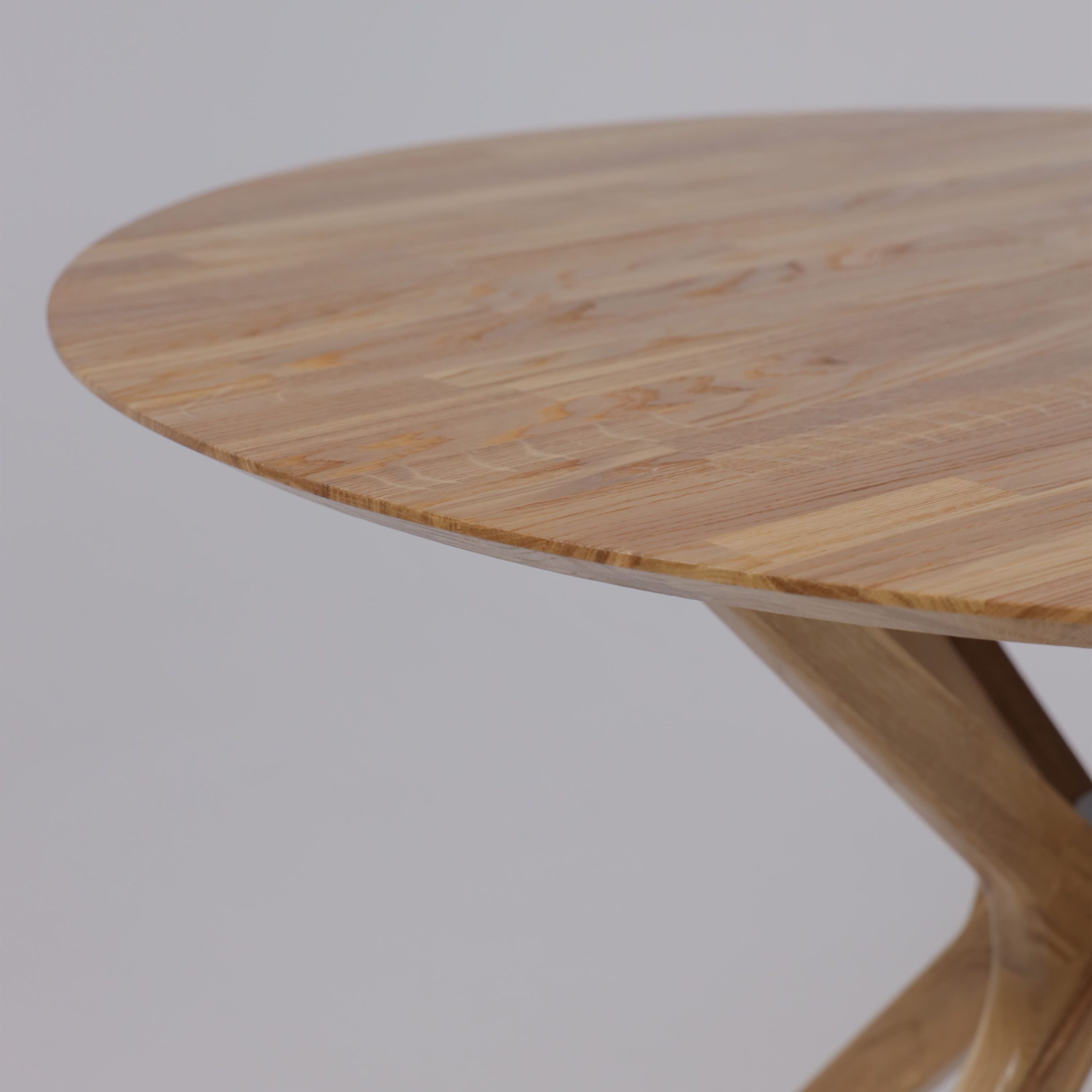 Стол ВЕГАС, нераздвижной, D1100, Дуб светлый тон 100