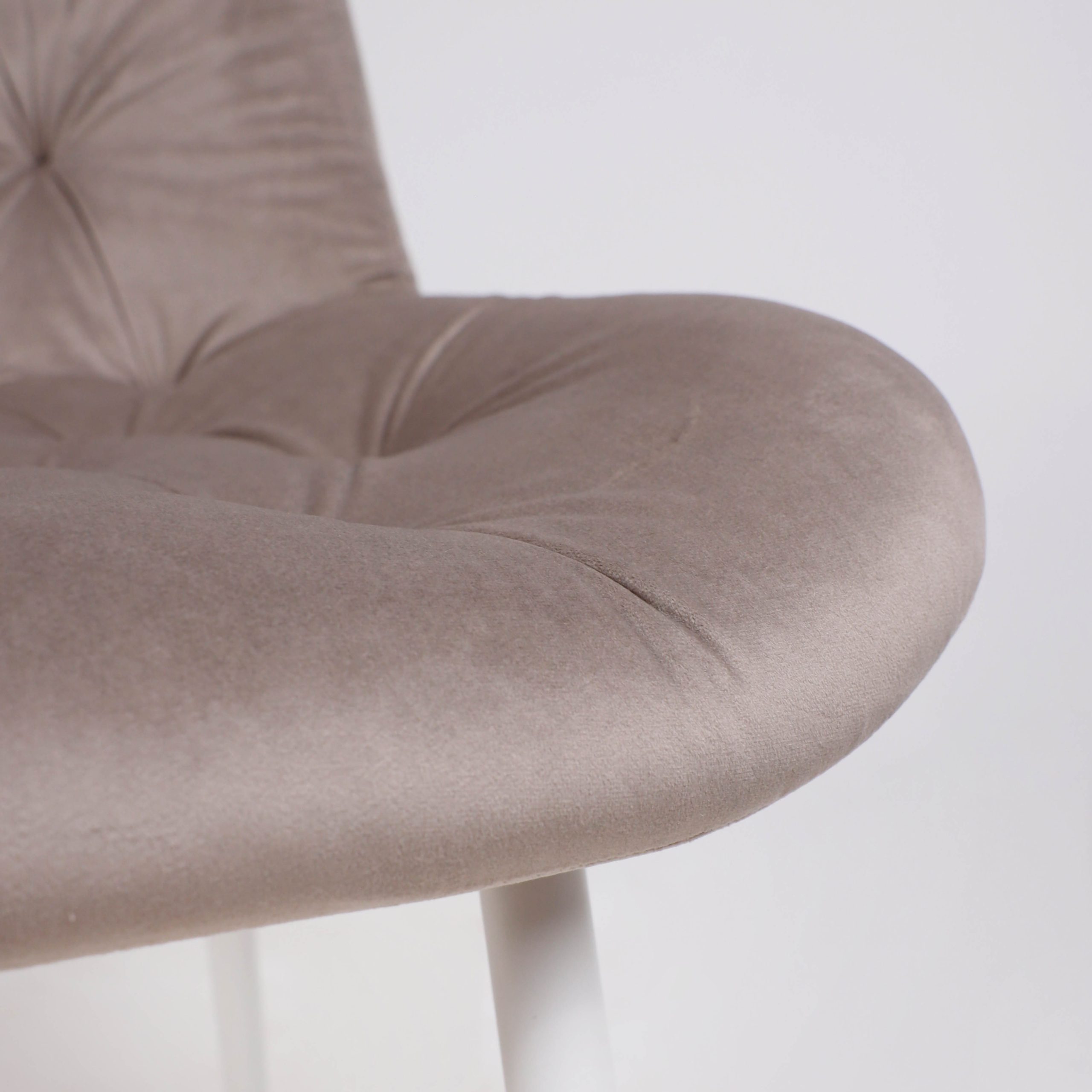 Стул AV 435, светло-коричневый бархат H-61/белый