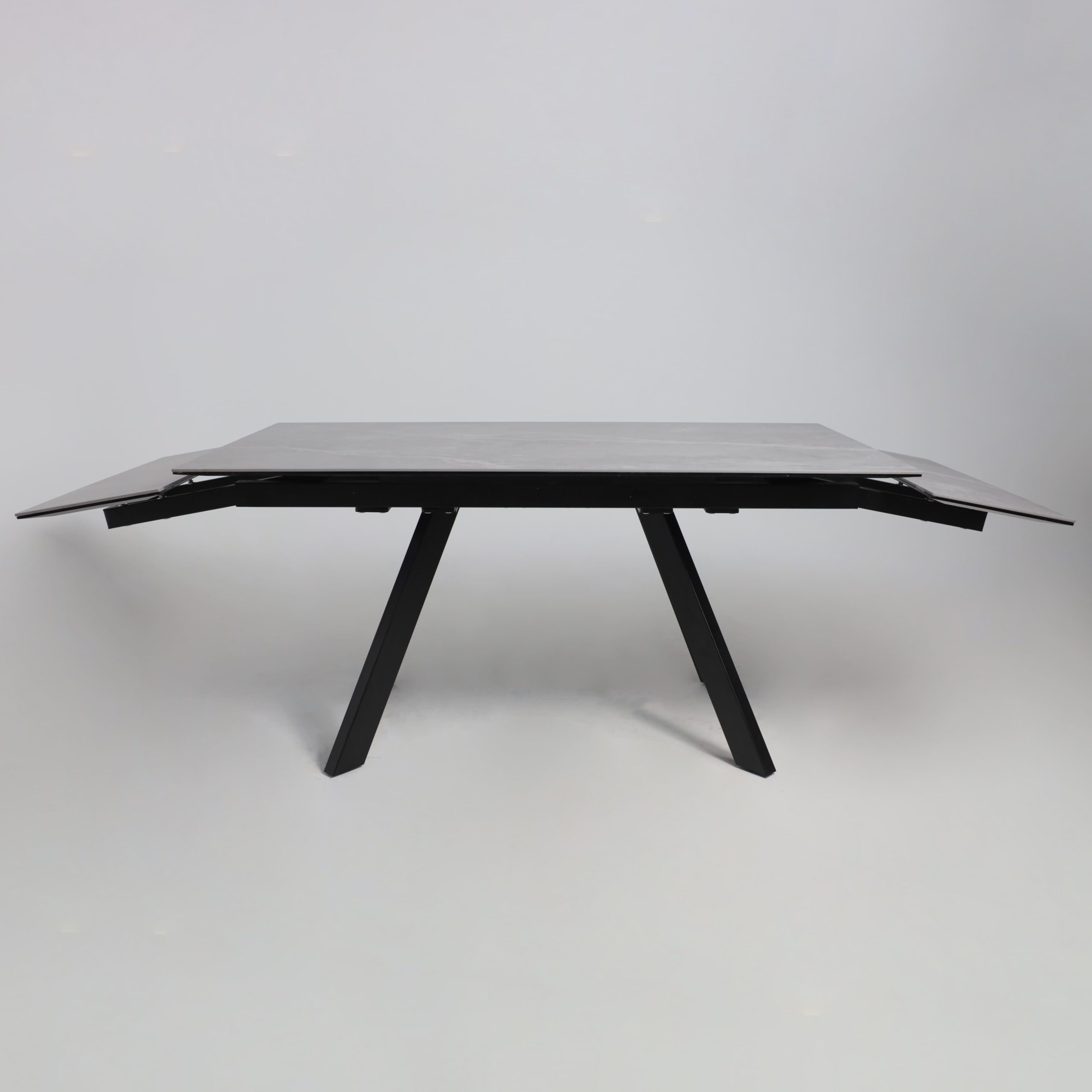 Стол МОНАКО NEW,керамика 0 кат. 1600(2240)*900, Камень серый Greys Grey/Черный матовый