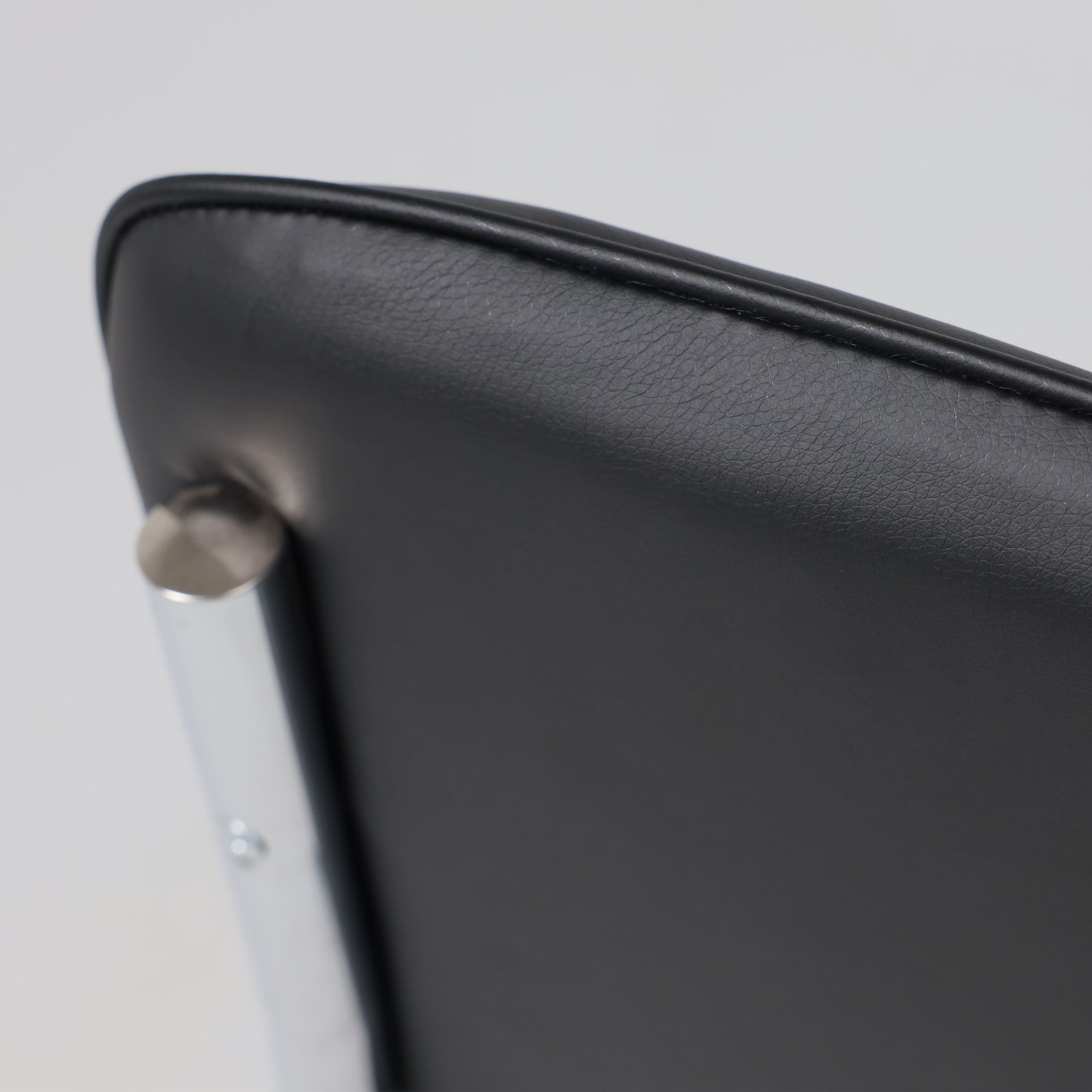 Кресло СЛАВИЯ, черный кожзам/хром