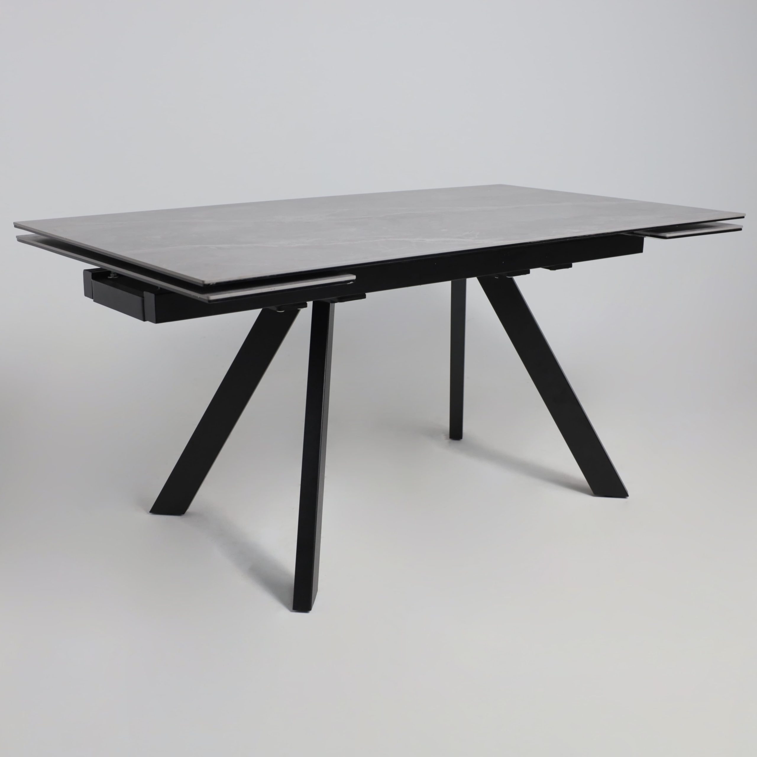 Стол МОНАКО NEW,керамика 0 кат. 1600(2240)*900, Камень серый Greys Grey/Черный матовый