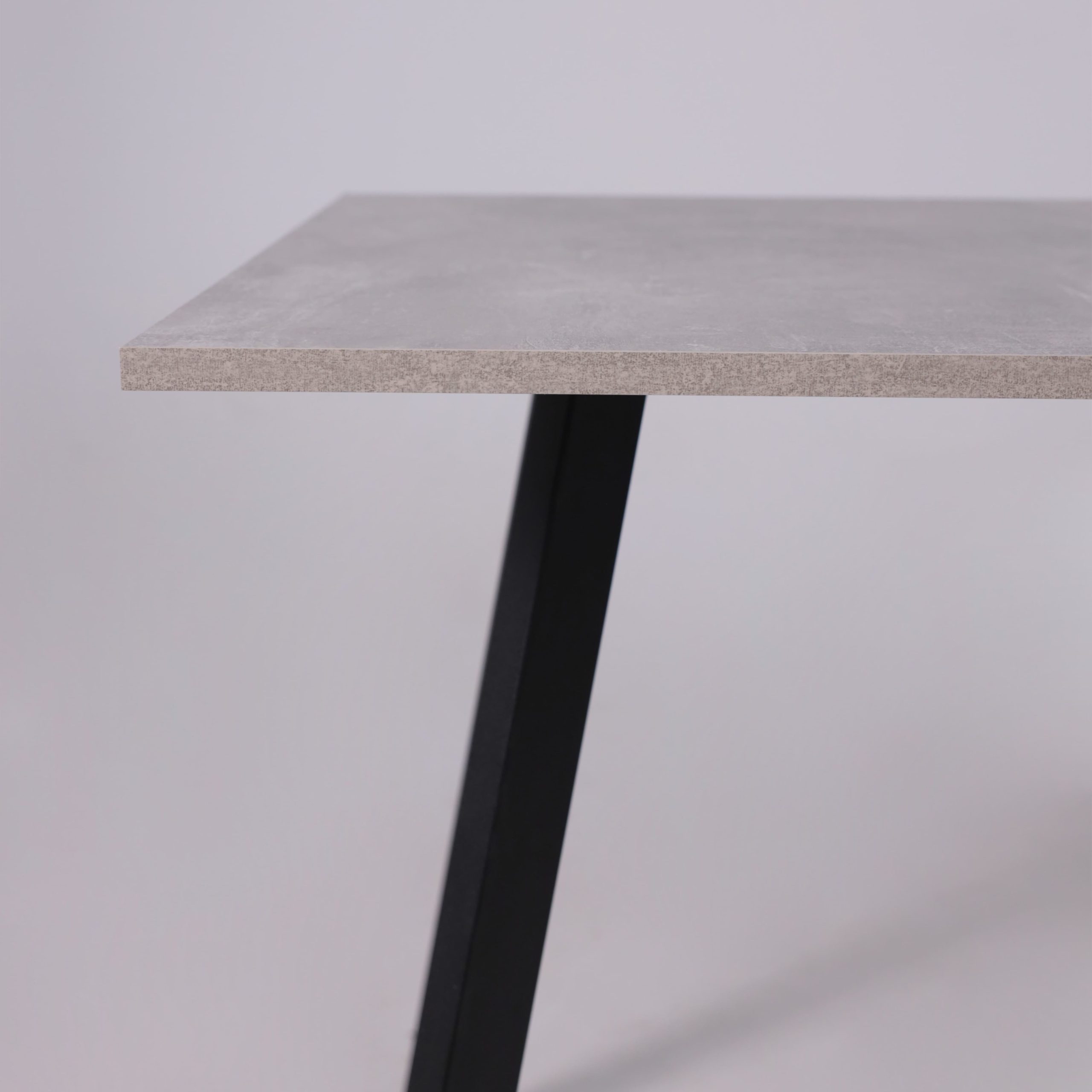 Стол SOLO 102*67, Бетон/черный