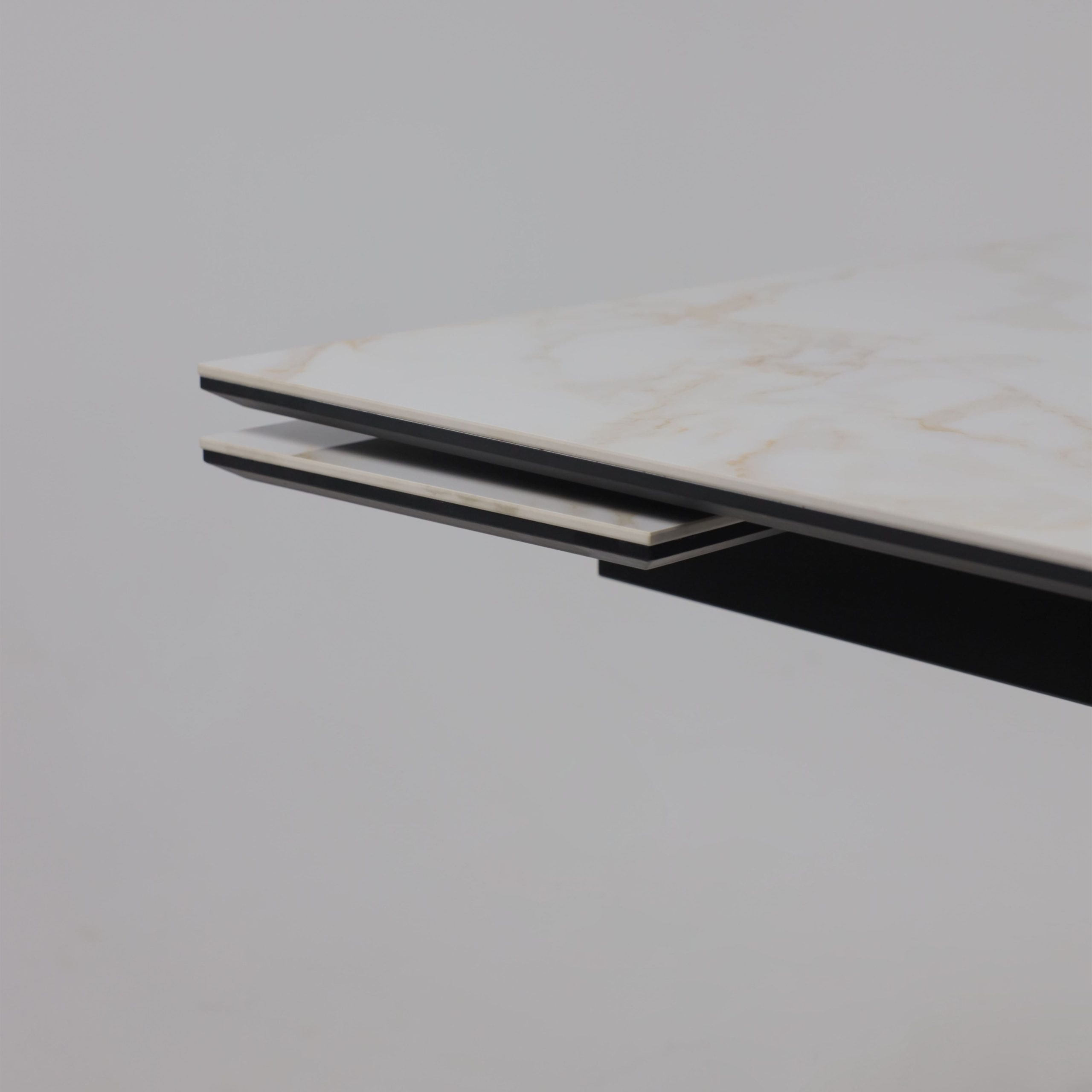 Стол AV 2119, МДФ+керамика, раздвижной 1200 (1800)*800 белый, глянцевый CARLA LARKIN /черный