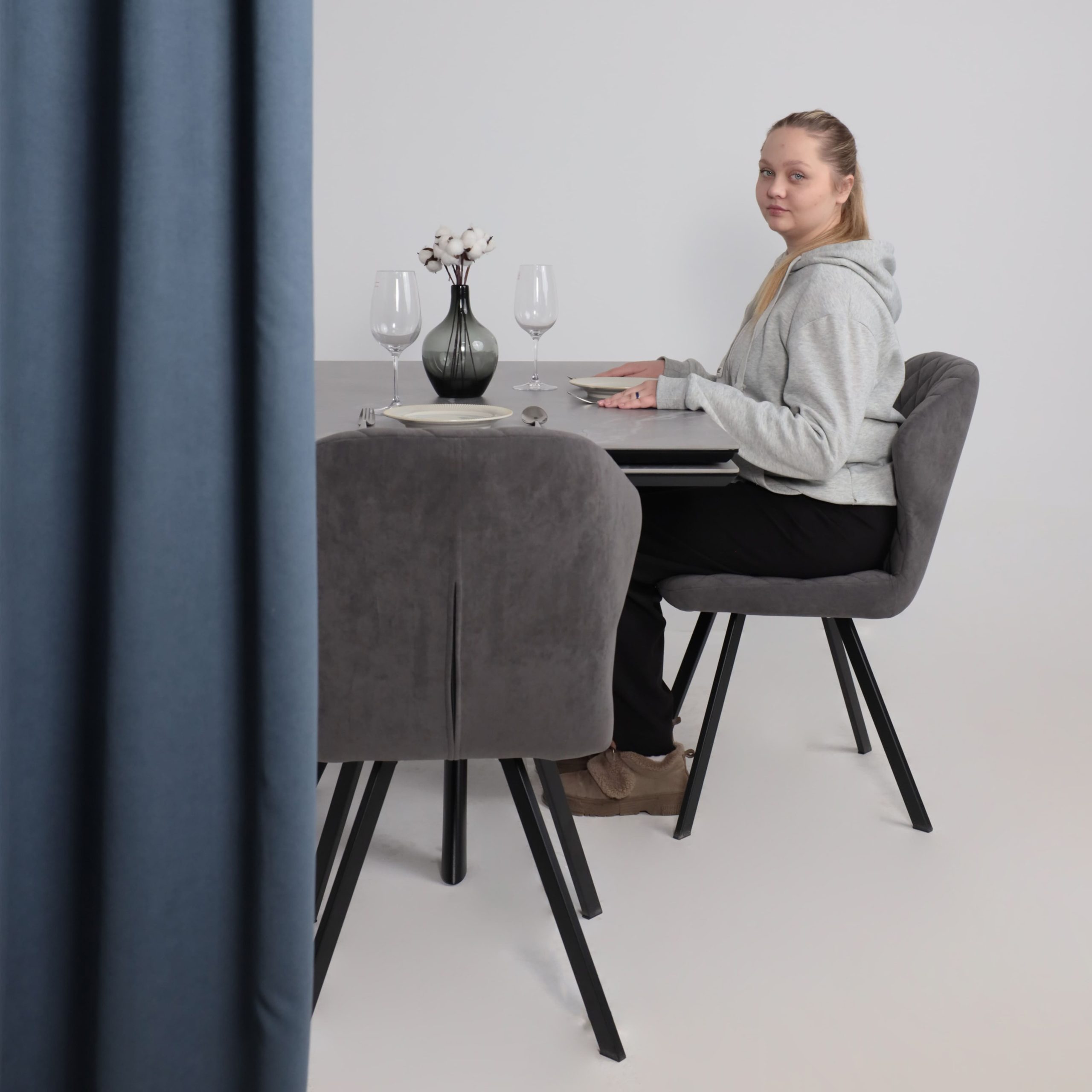 Стол JACK-140, раздвижной 140(30+30)х85, STONE GREY ST CER/Черный