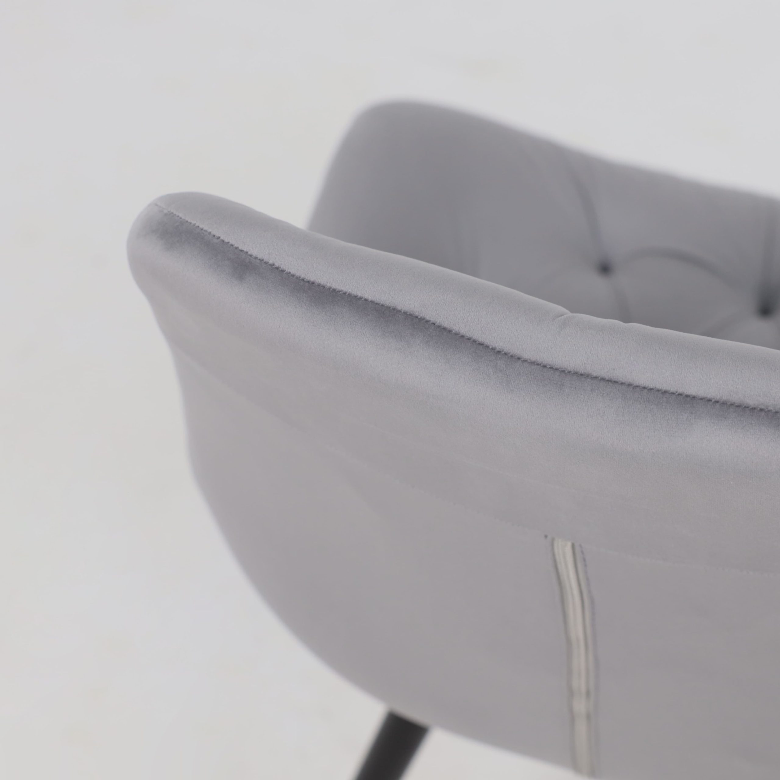 Стул AV 435, поворотный, темно-серый бархат H-15/черный