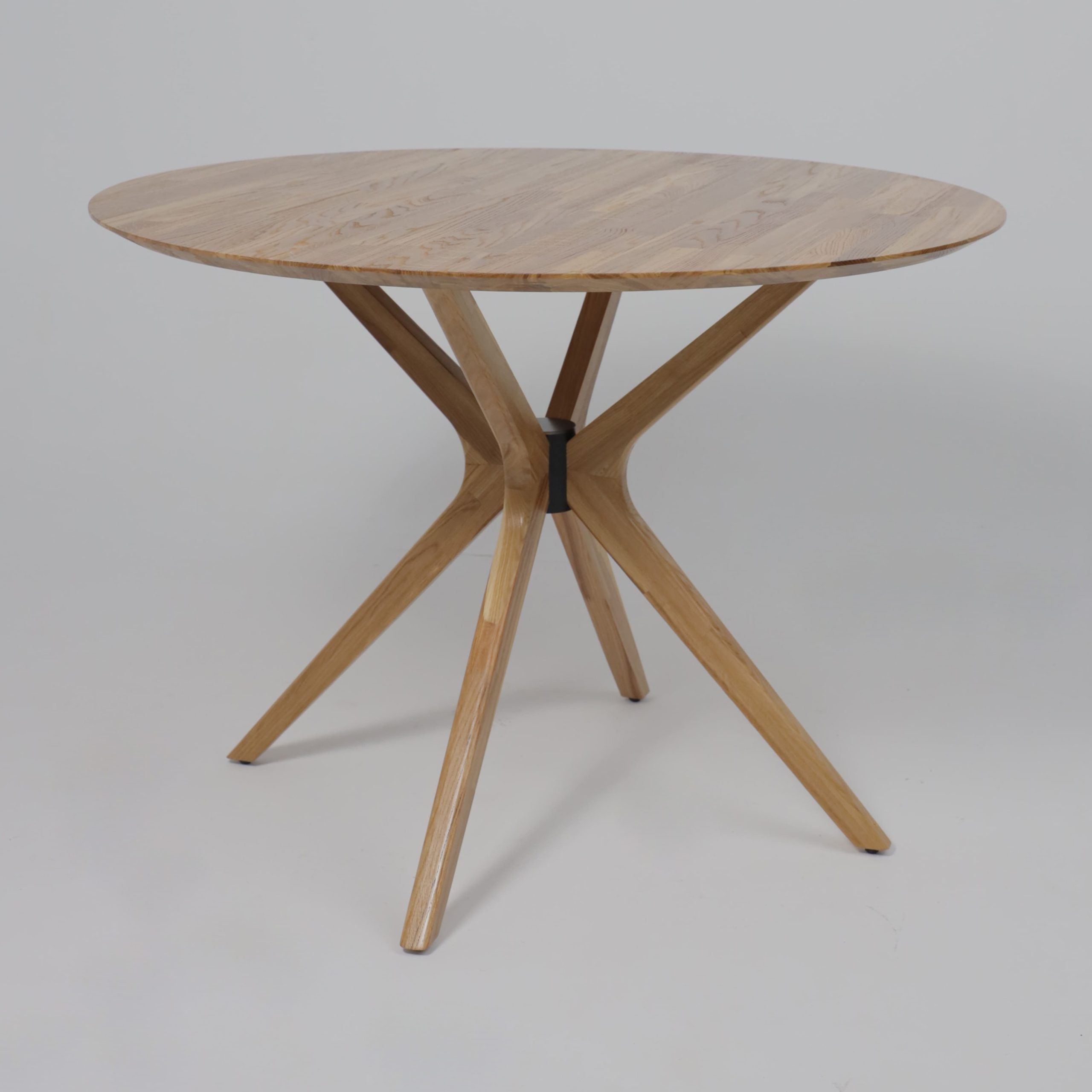 Стол ВЕГАС, нераздвижной, D1100, Дуб светлый тон 100