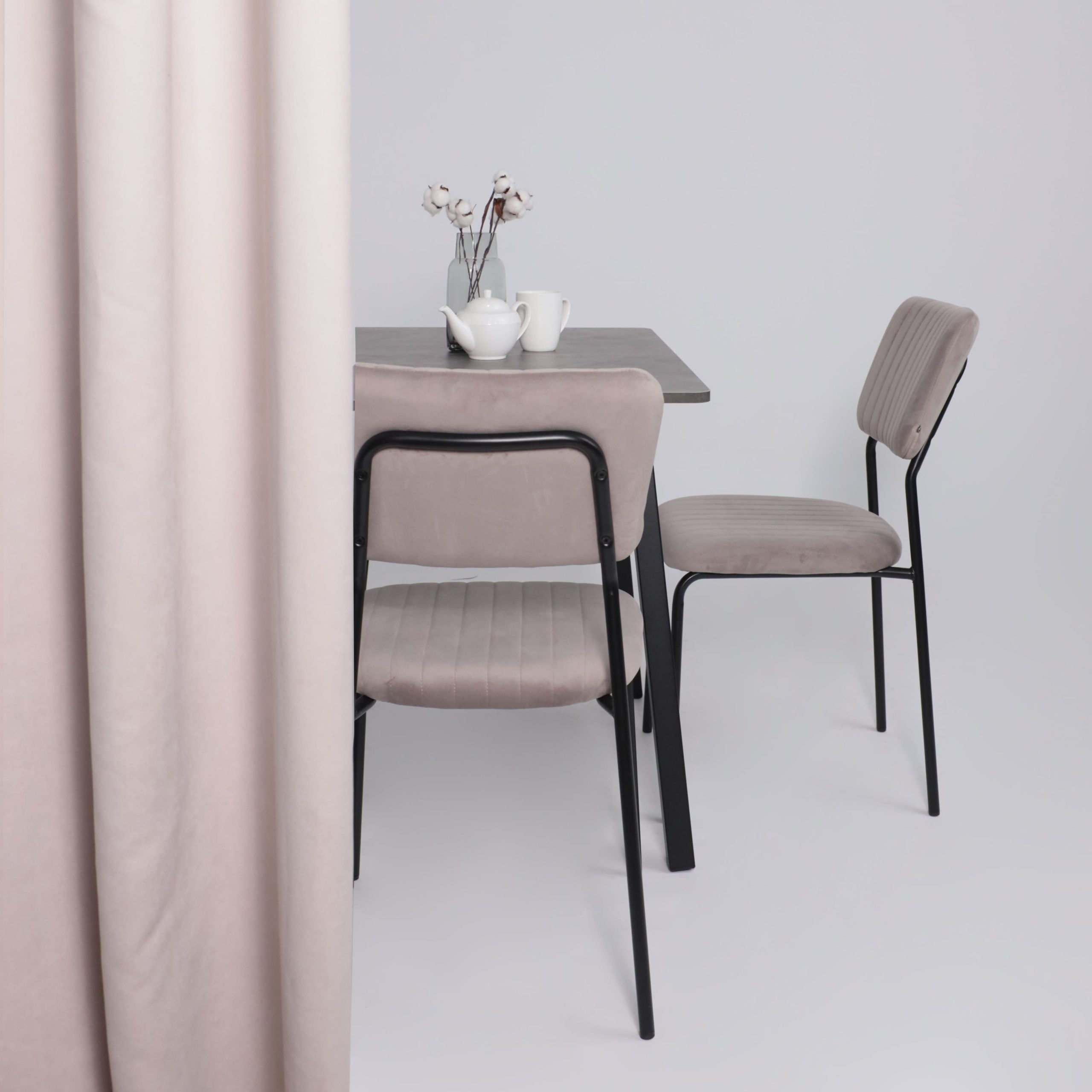 Стол TIRK RADIAL-94, раздвижной 94(126)х64, Дымчатая керамика/Чёрный