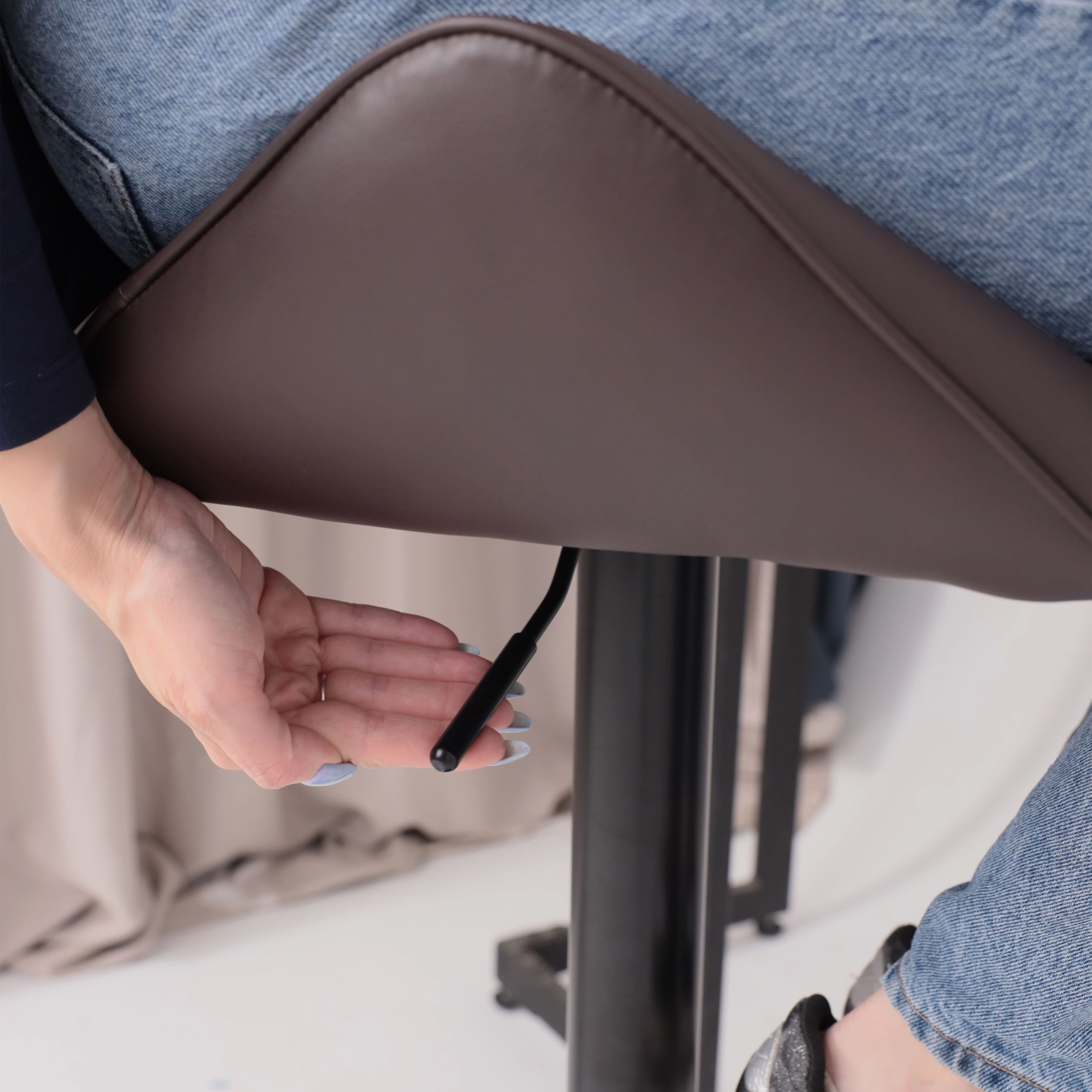 Кресло барное BERLIN GB, Pegaso шоколад экокожа/черный