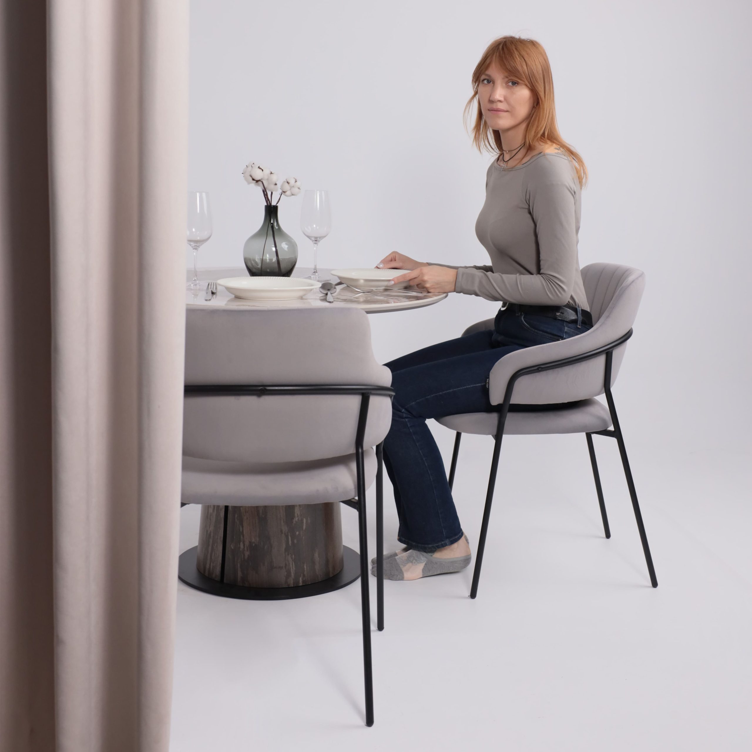 Стол AV 2317, МДФ+керамика, нераздвижной 900 белый, глянцевый PANDORA/черный+HPL Ипанема