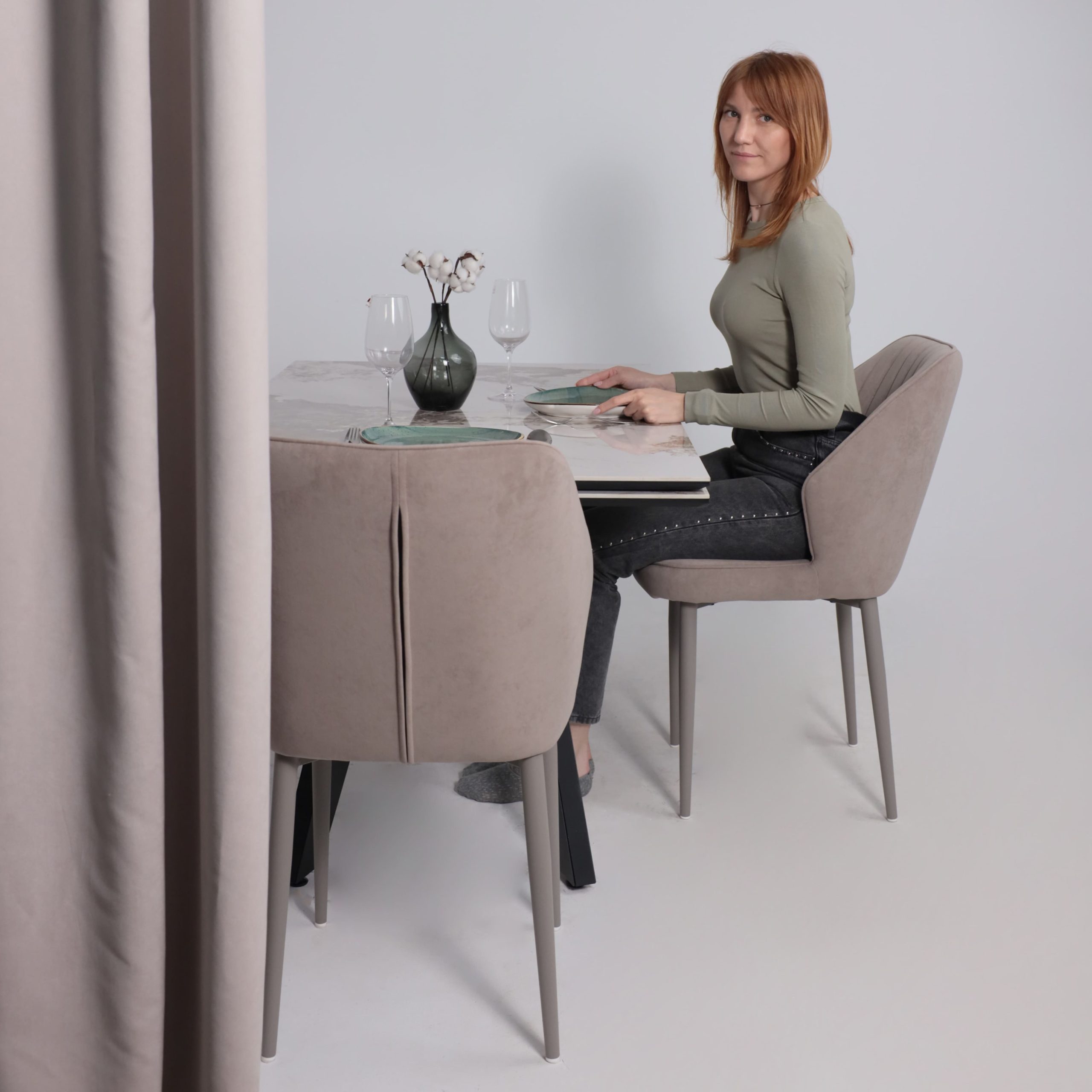 Стол AV 2122, МДФ+керамика, раздвижной 1400 (2000)*850 белый, глянцевый PANDORA/черный