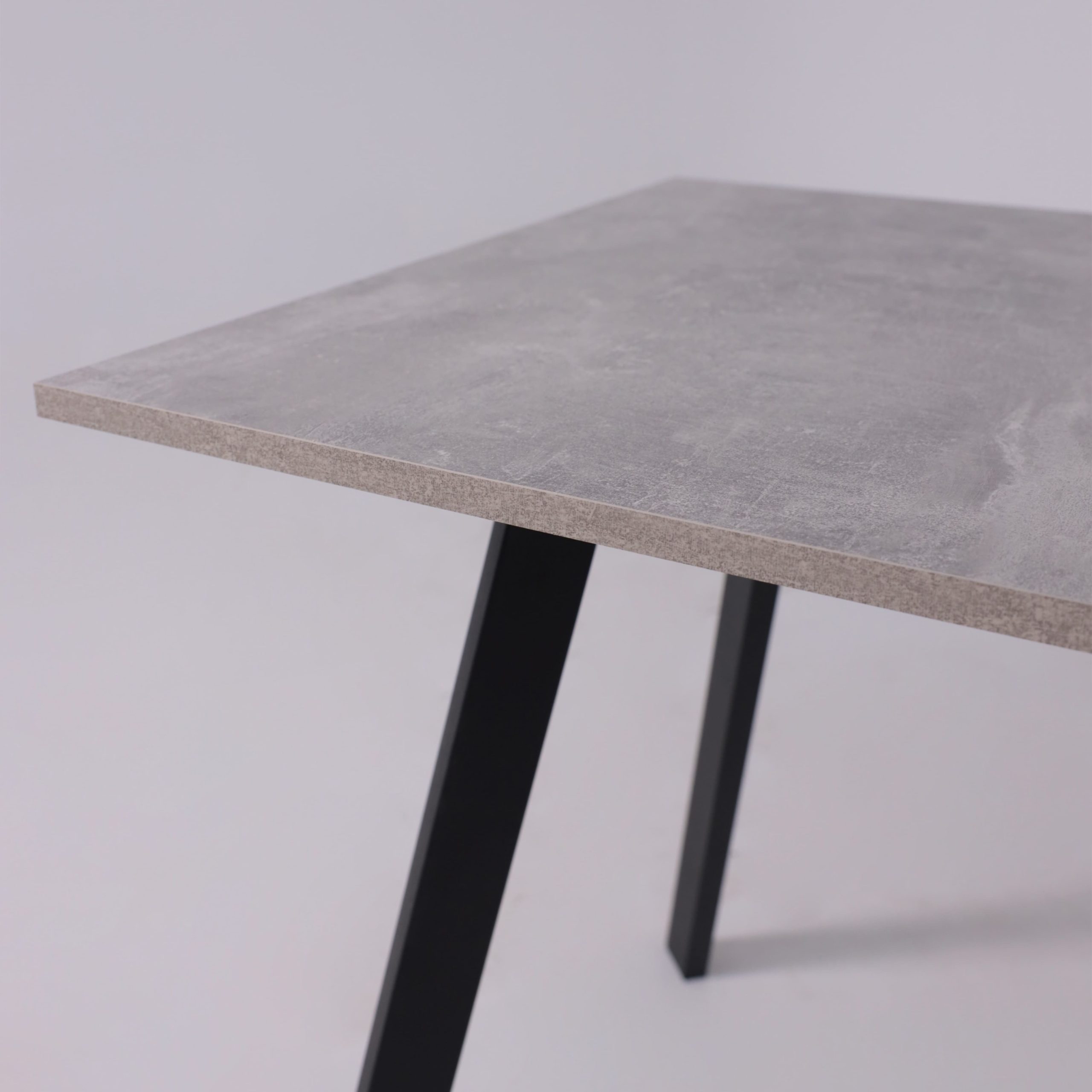 Стол SOLO 102*67, Бетон/черный