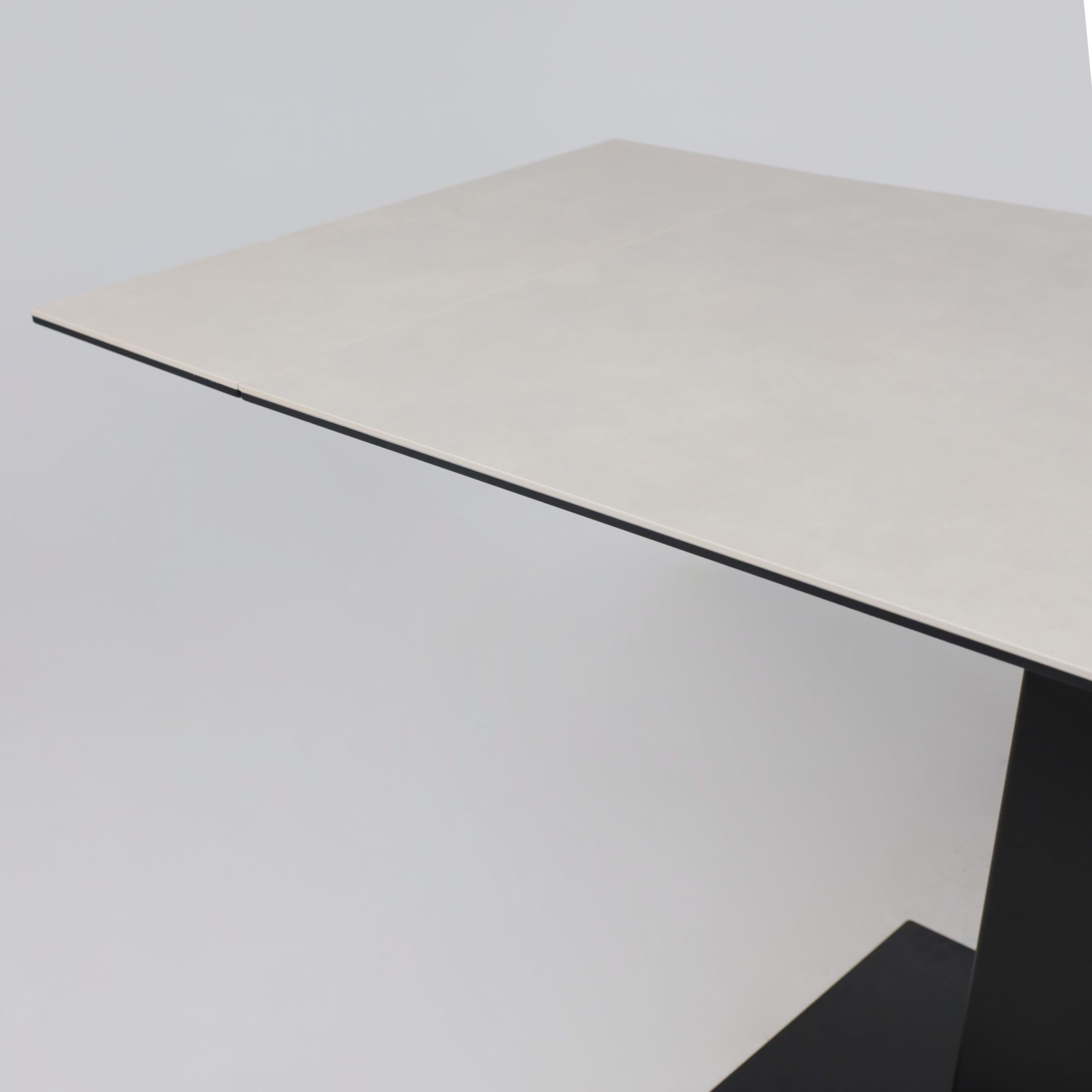 Стол AV 2119, МДФ+керамика, раздвижной 1200 (1800)*800 серый, матовый CARMEN LIDHT GREY/черный