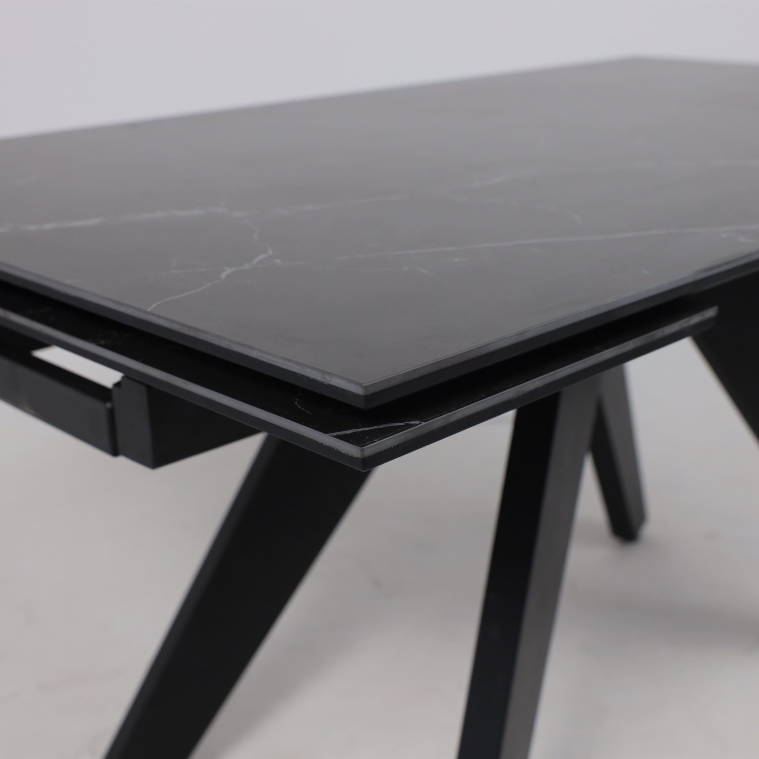 Стол AV 2122, МДФ+керамика, раздвижной 1400 (2000)*850 черный, матовый SHAKESPEARE/черный