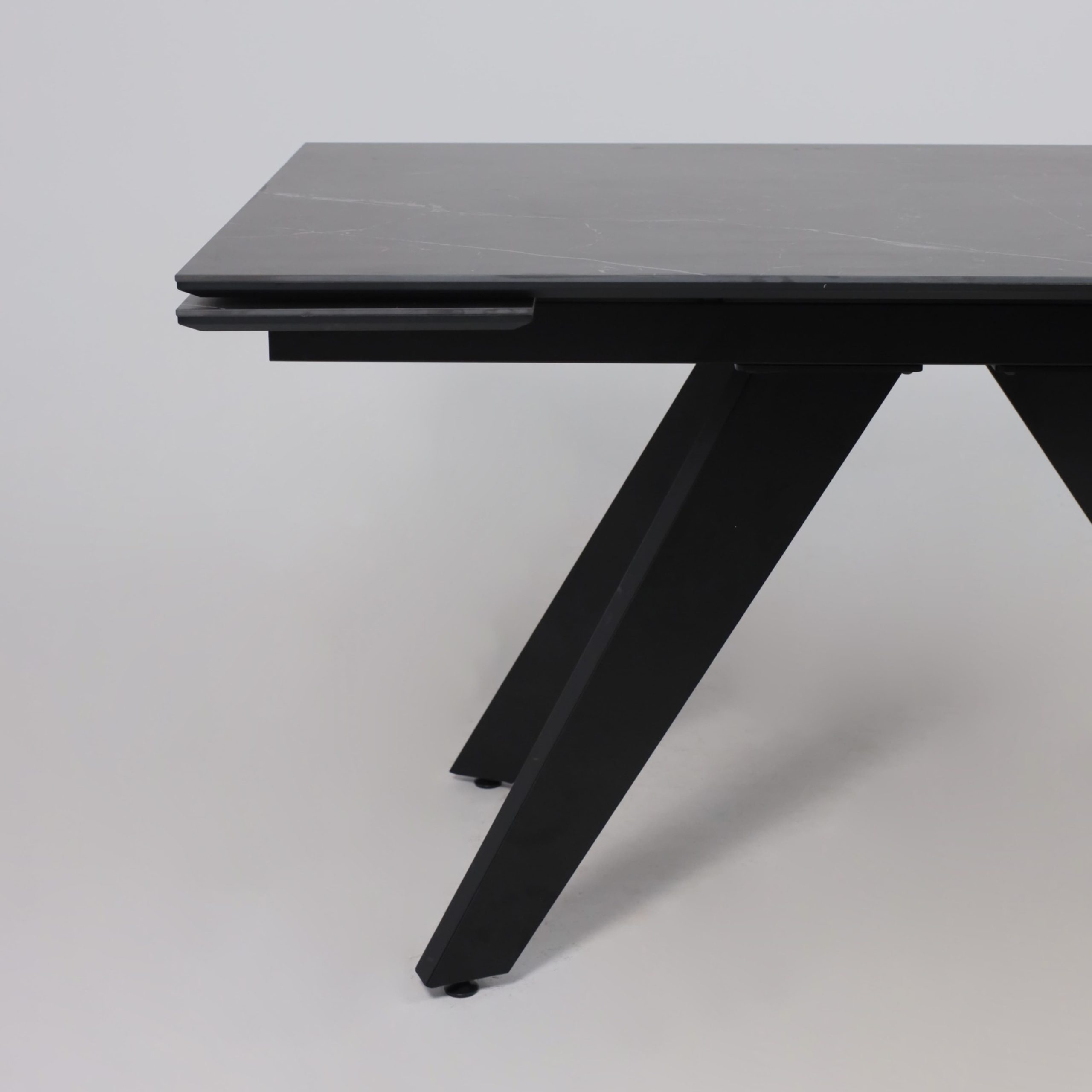 Стол AV 2122, МДФ+керамика, раздвижной 1400 (2000)*850 черный, матовый SHAKESPEARE/черный