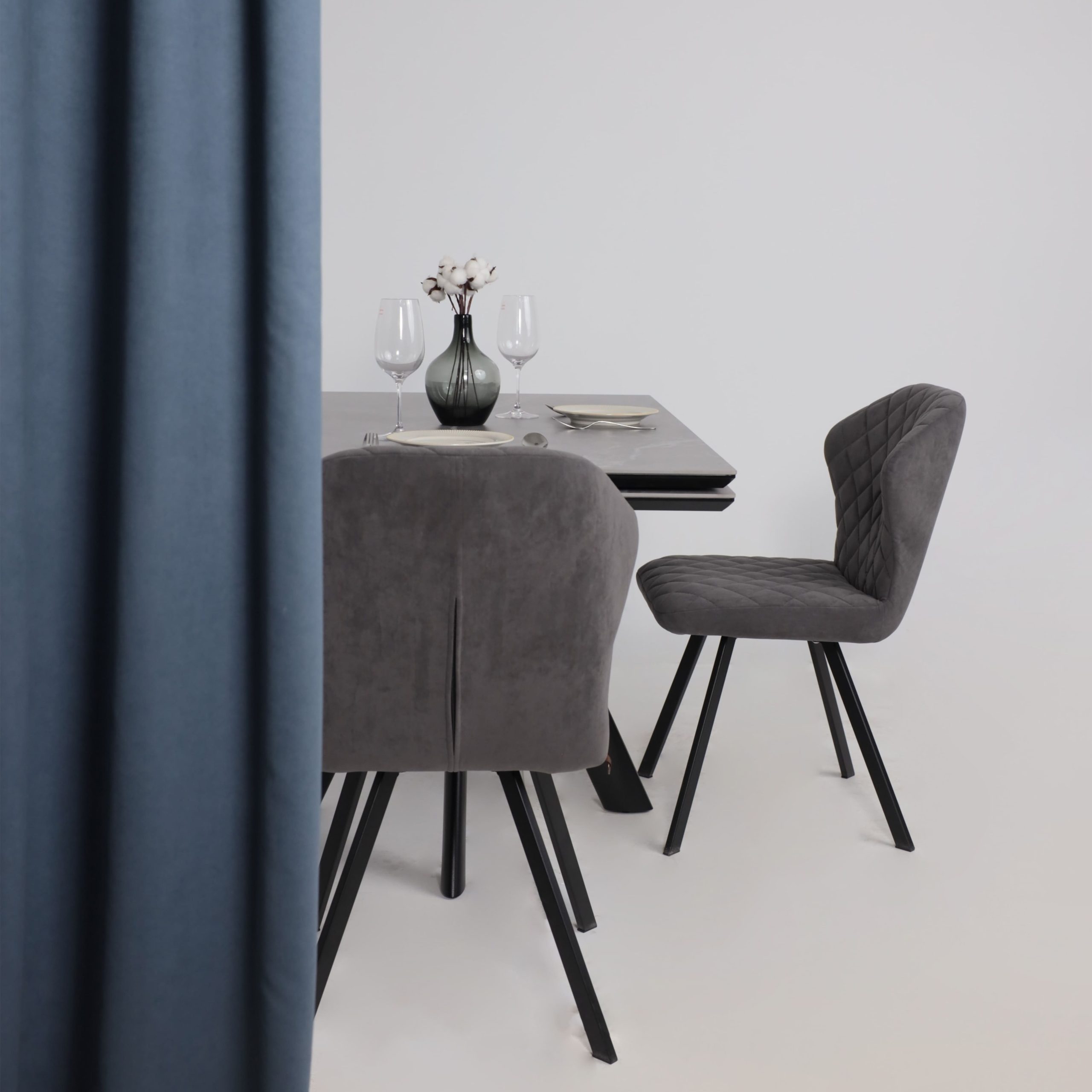 Стол JACK-140, раздвижной 140(30+30)х85, STONE GREY ST CER/Черный