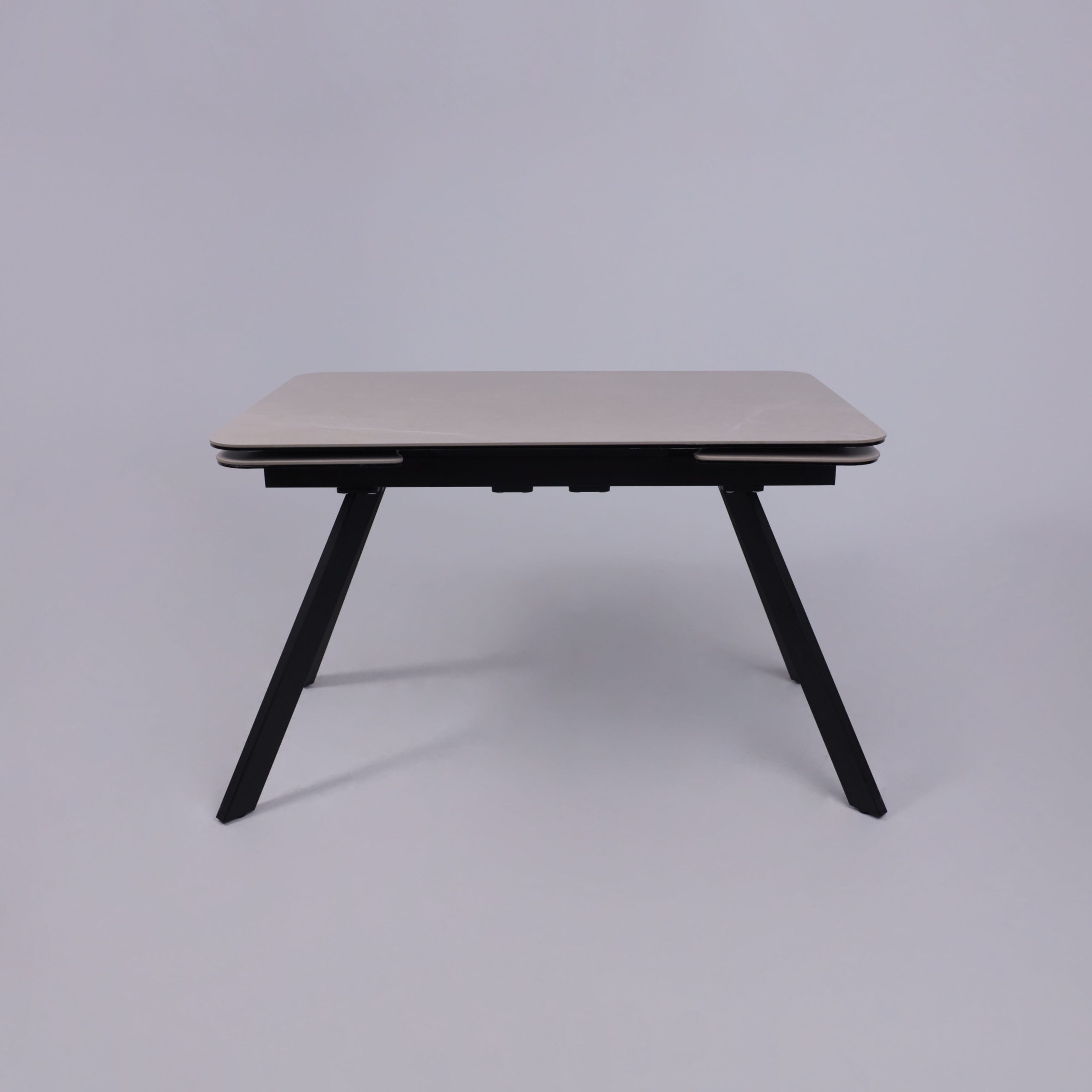 Стол ЛЕОН NEW , керамика 1 кат. 1200(1840)*800, Камень слоновая кость Bayona Ivory/Черный матовый