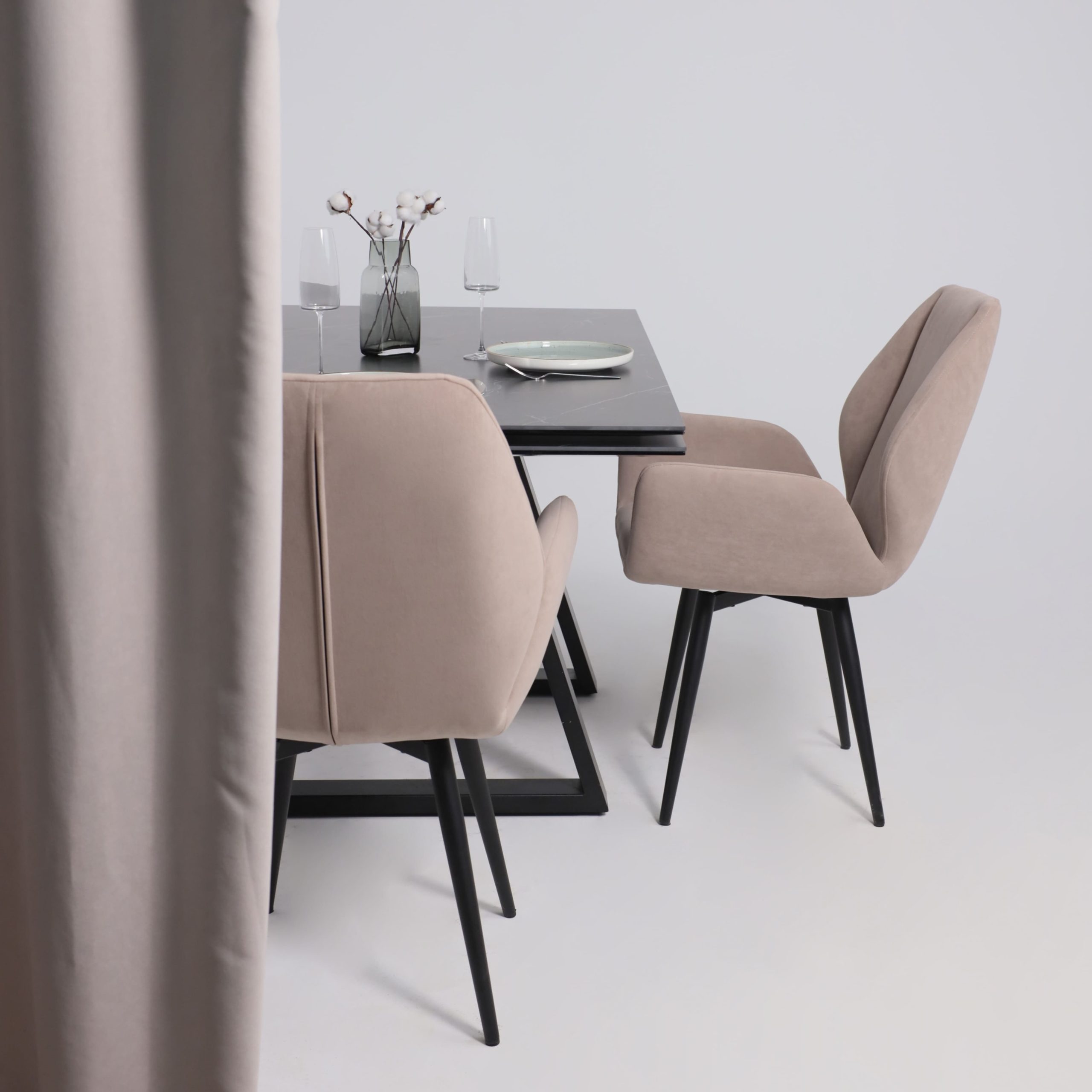 Стол МОНАКО NEW,керамика 0 кат. 1600(2240)*900, Камень черный Greys Black/Черный матовый, квадро