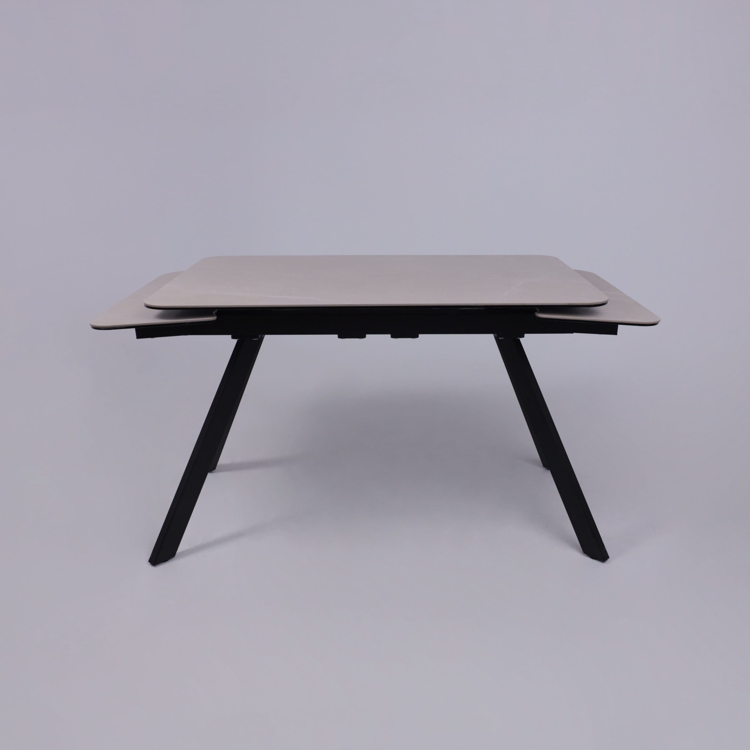 Стол ЛЕОН NEW , керамика 1 кат. 1200(1840)*800, Камень слоновая кость Bayona Ivory/Черный матовый