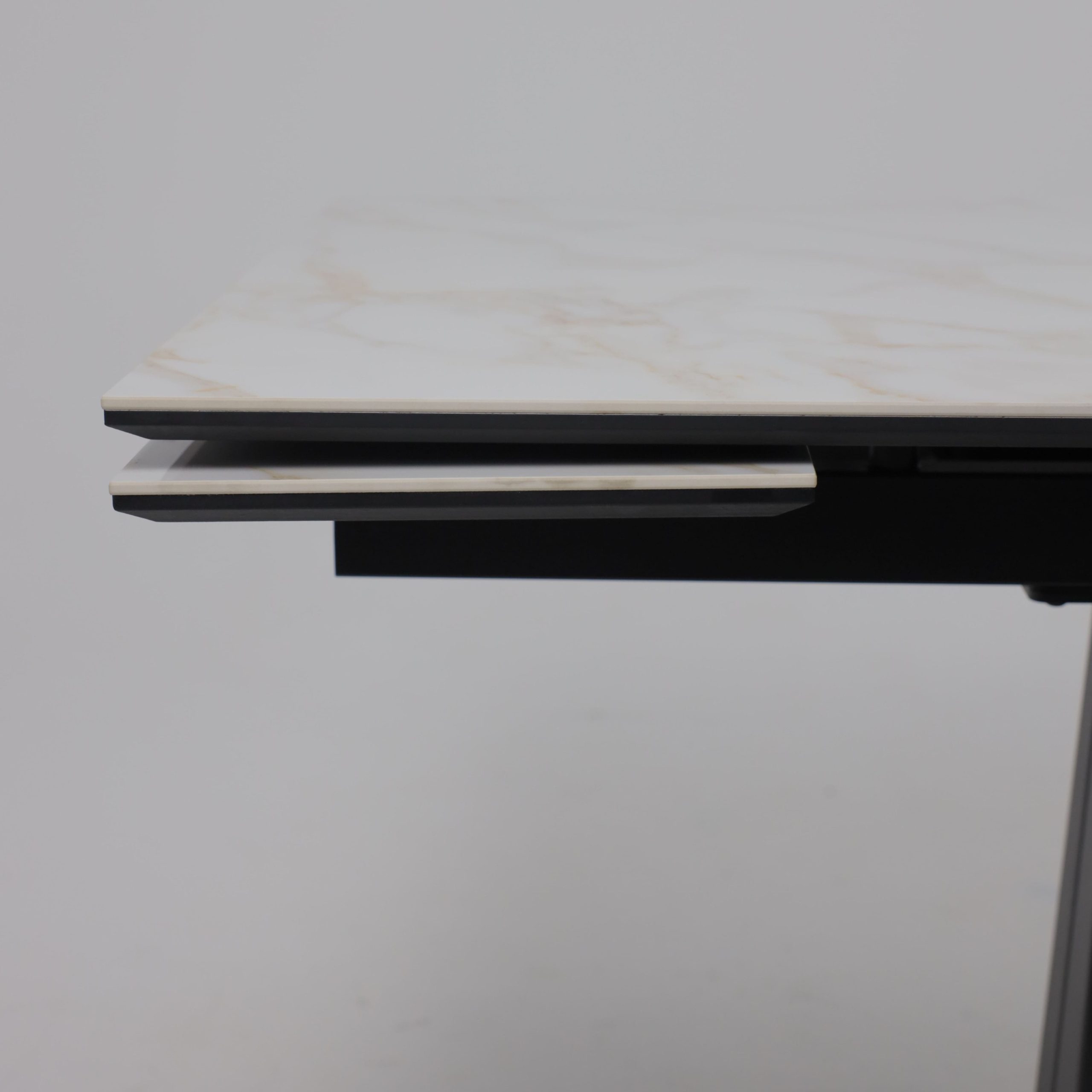 Стол AV 2119, МДФ+керамика, раздвижной 1200 (1800)*800 белый, глянцевый CARLA LARKIN /черный