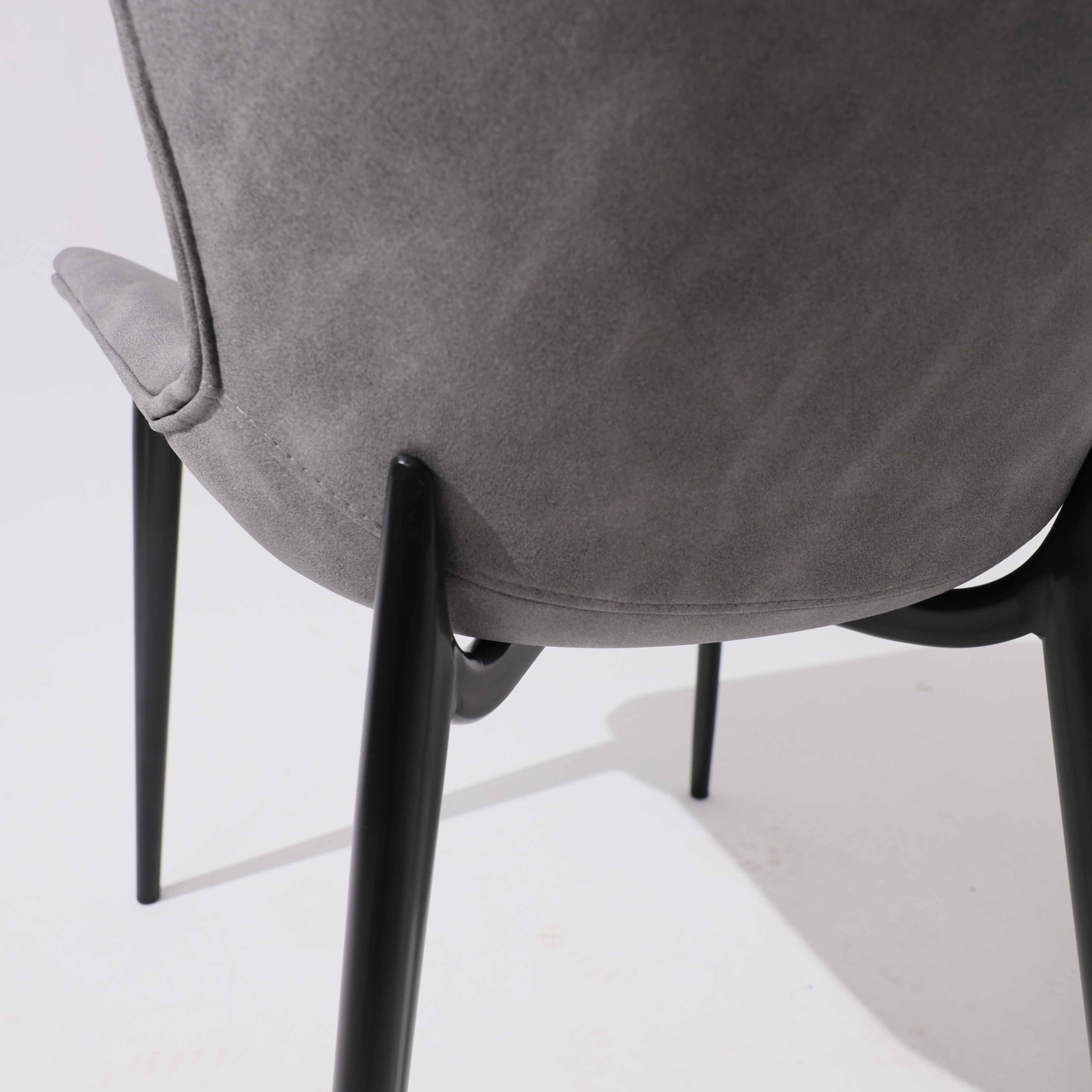 Стул AV 470, темно-серая замша Kiprus 10/черный