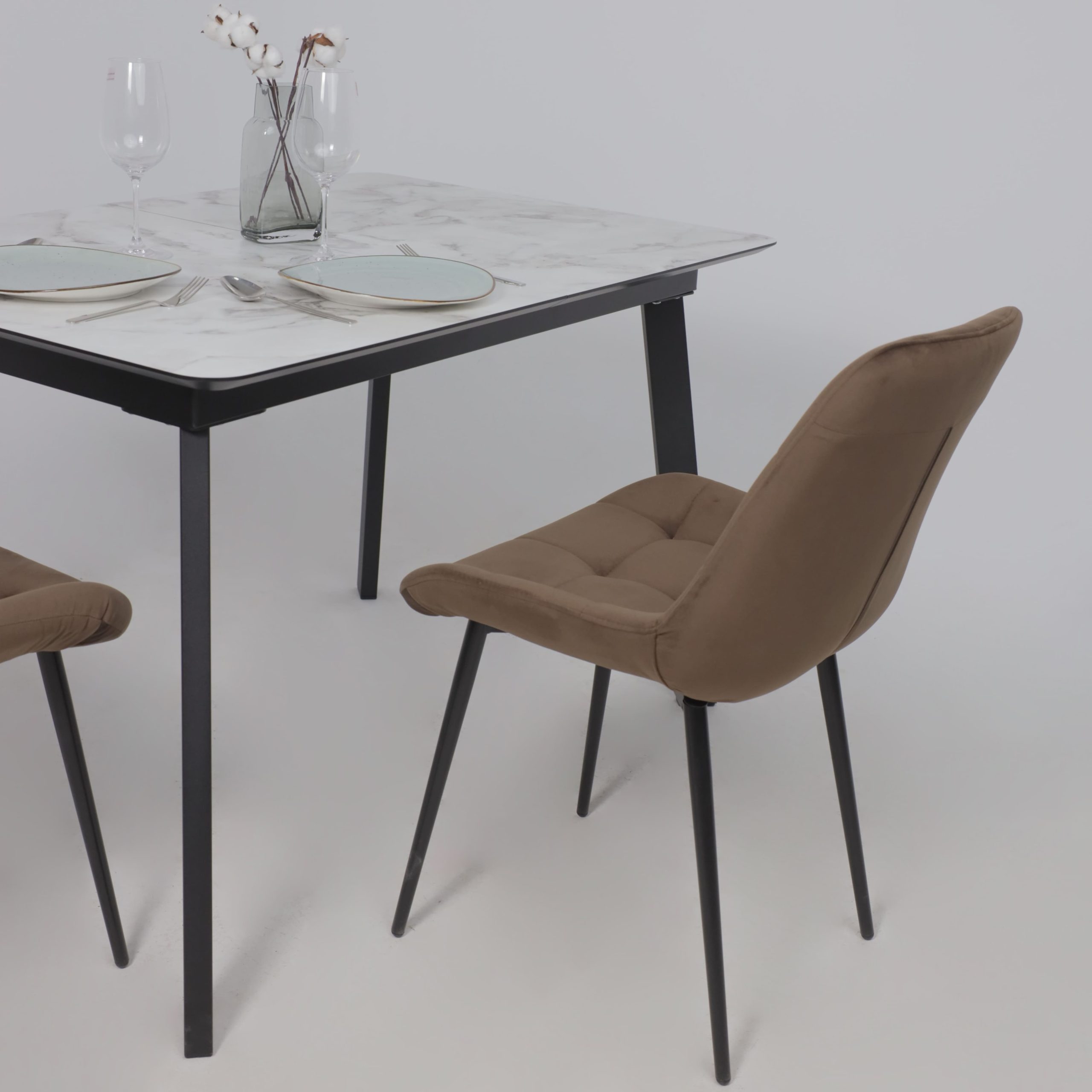 Стул AV 405, шоколадный бархат Confetti chocolate/черный