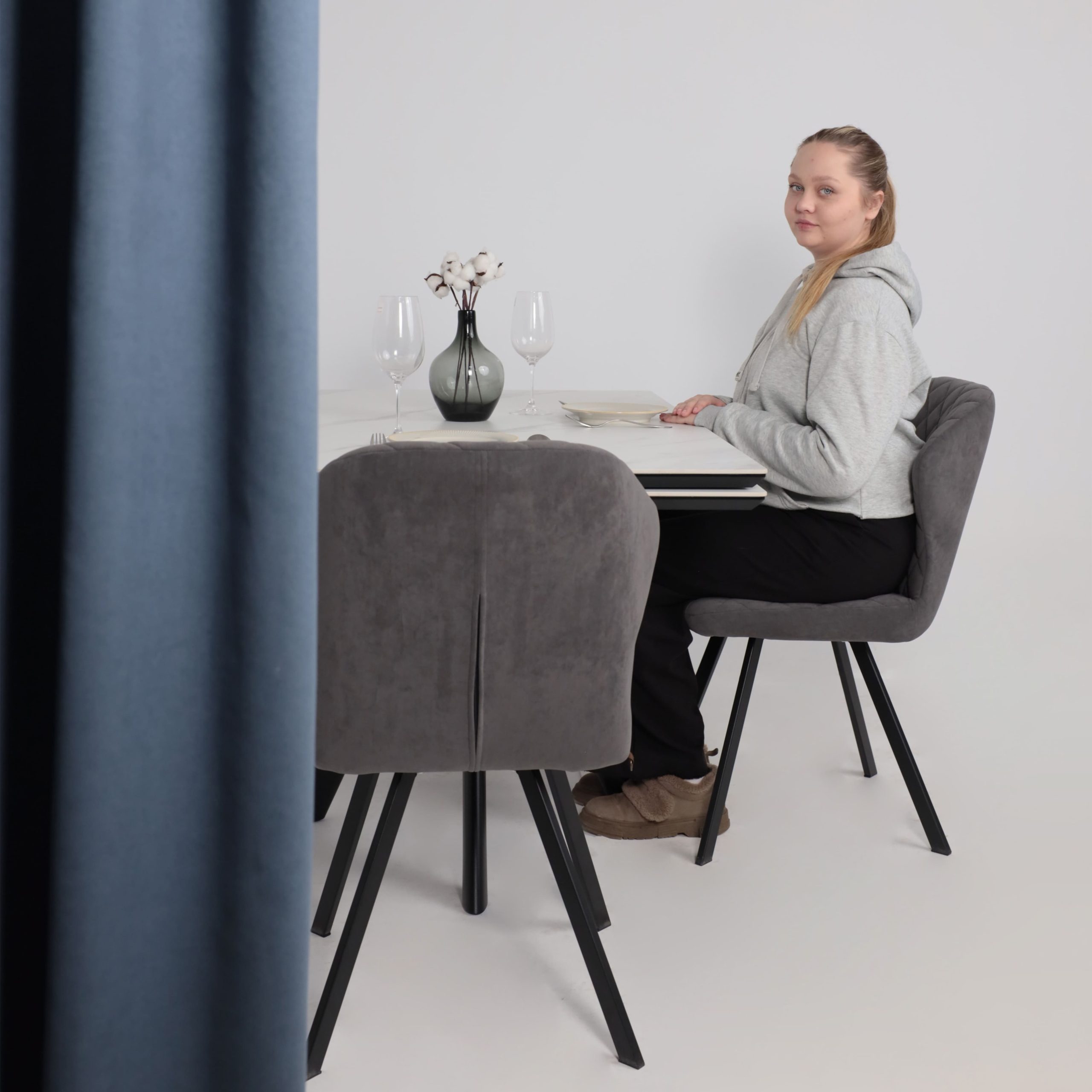 Стол JACK-140, раздвижной 140(30+30)х85, CALAKATTA ST CER/Черный