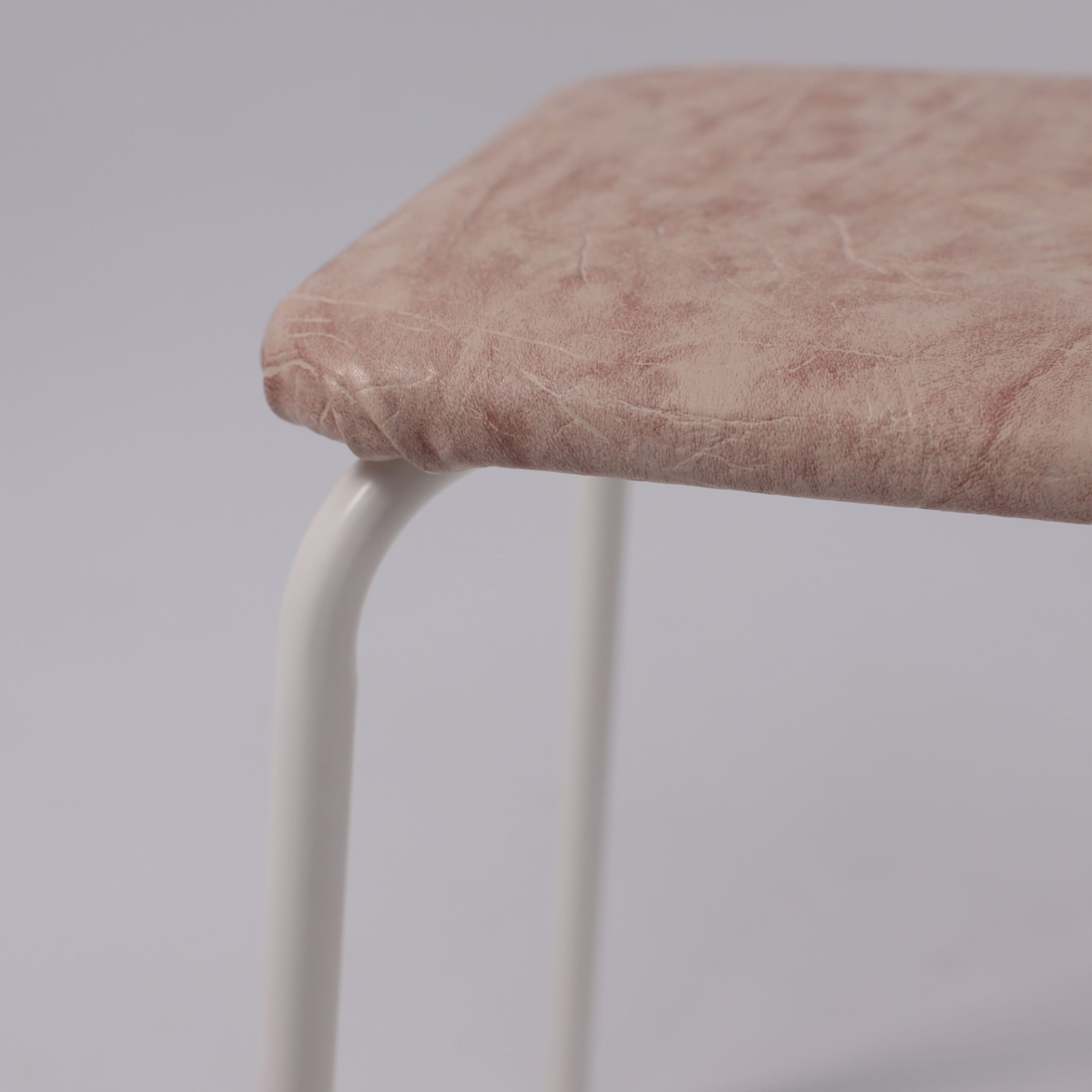 Табурет квадратный 