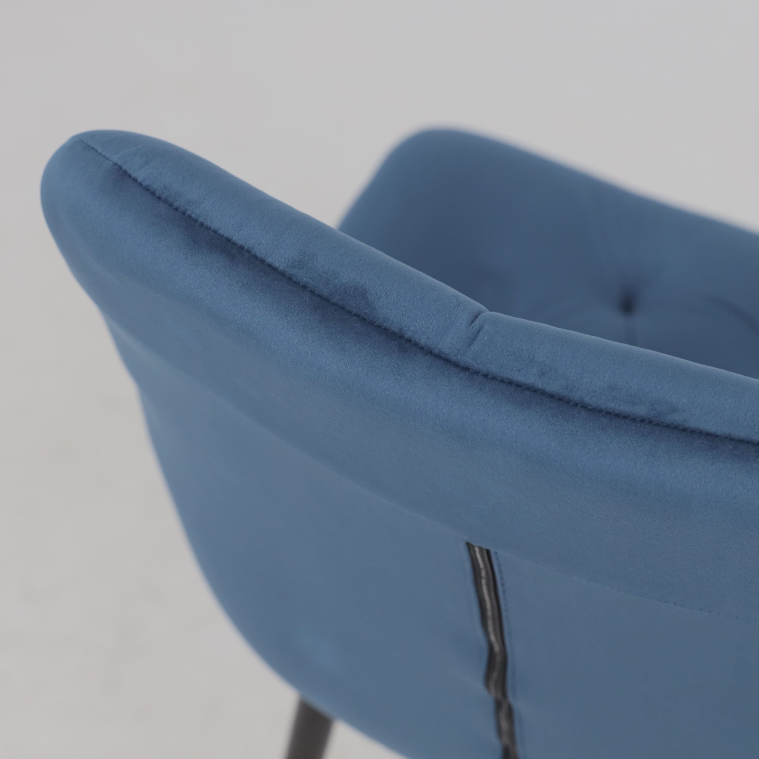 Стул AV 435, синий бархат Confetti deep ocean/черный