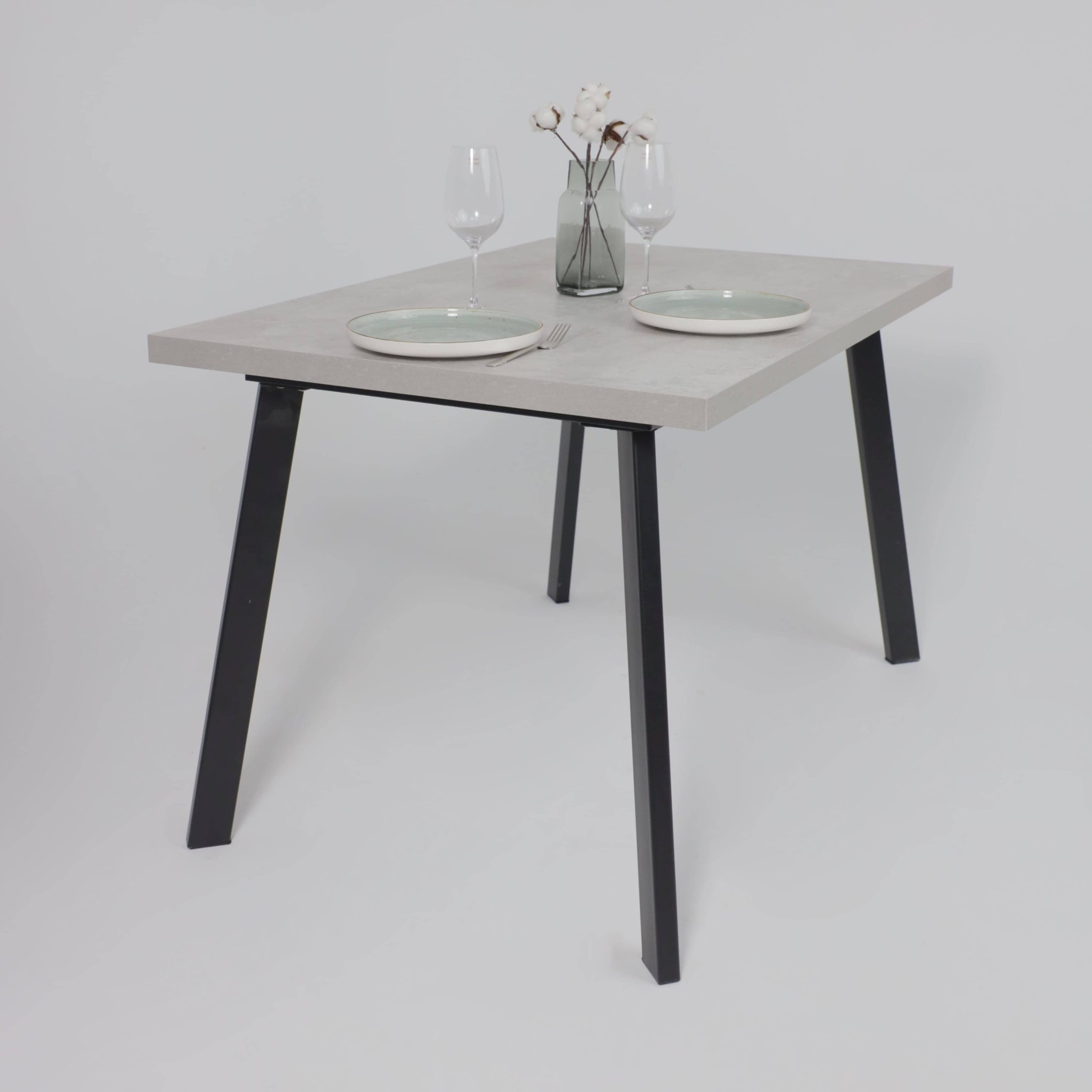 Стол Hagen 140 раздвижной, 140(180)*85, Цемент/Черный