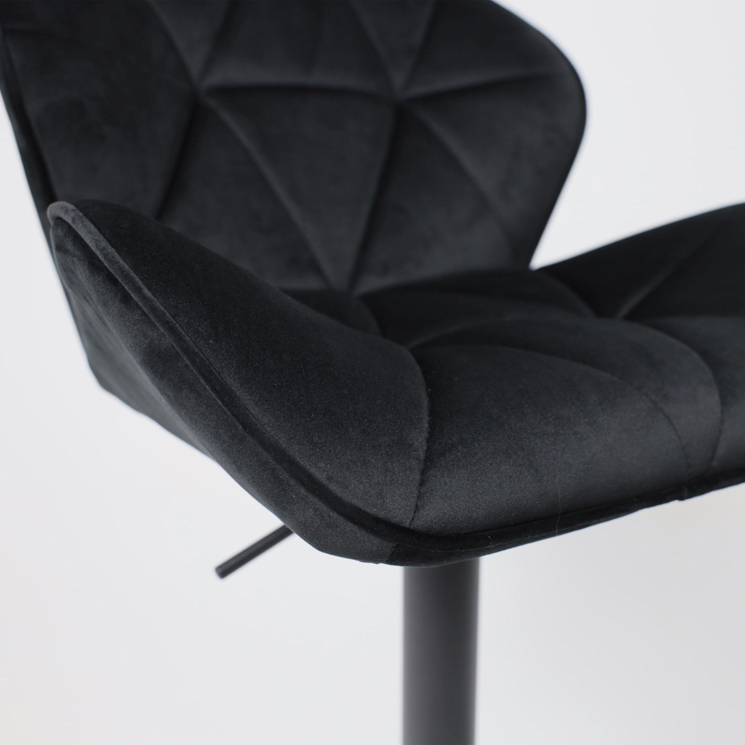 Кресло BERLIN, черный велюр HCJ-50/черный