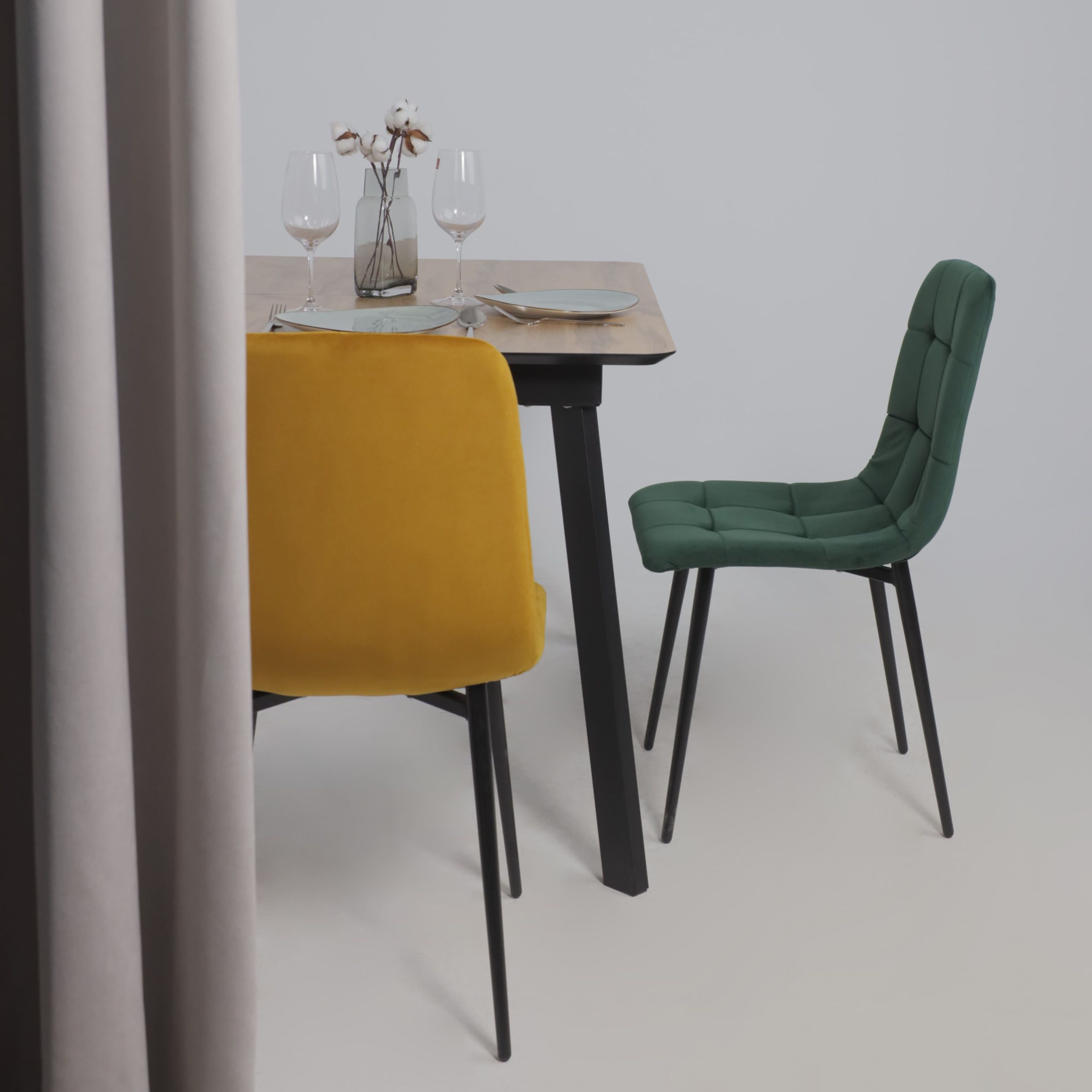 Стул AV 406-N, зеленый бархат Confetti deep forest/черный