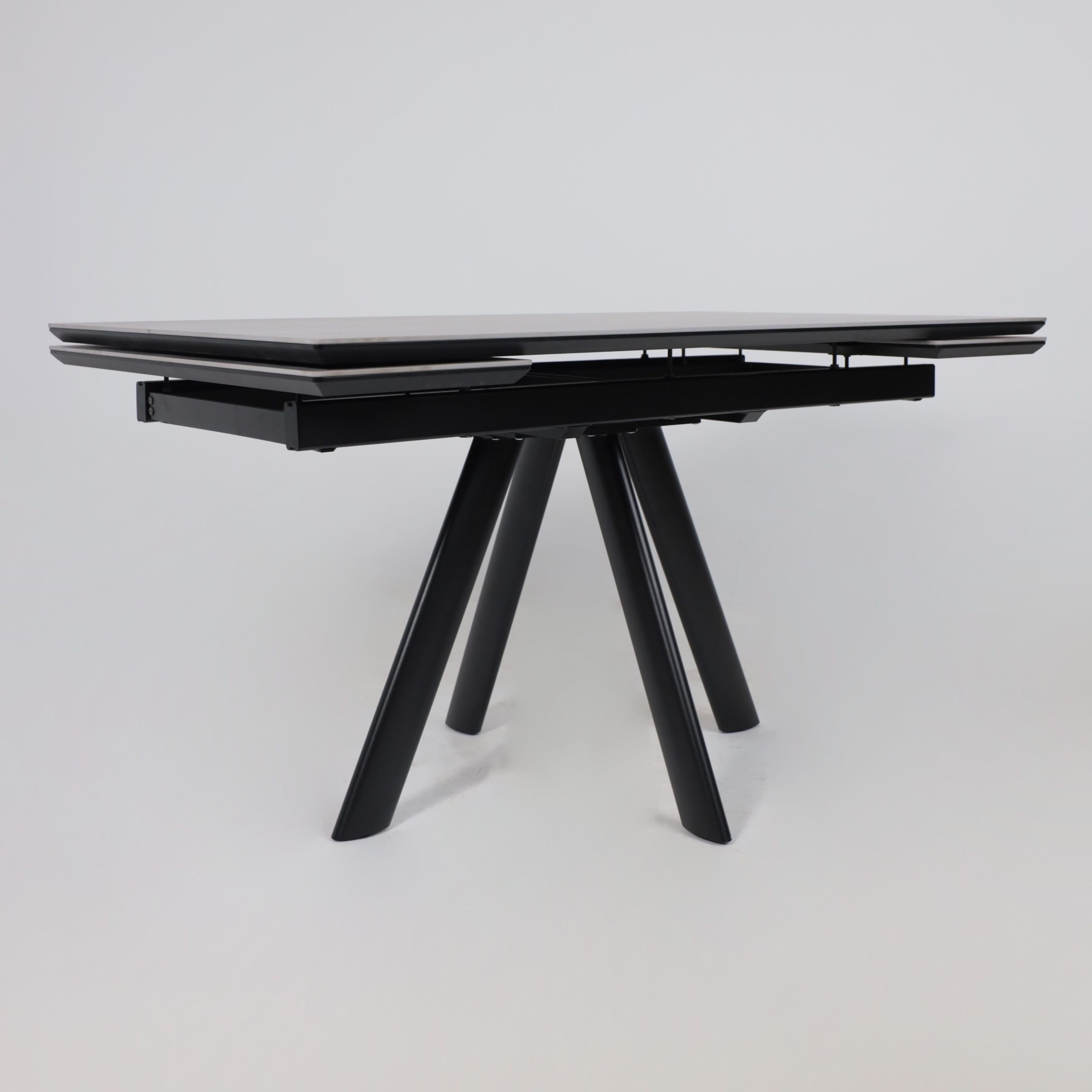 Стол JACK-140, раздвижной 140(30+30)х85, STONE GREY ST CER/Черный