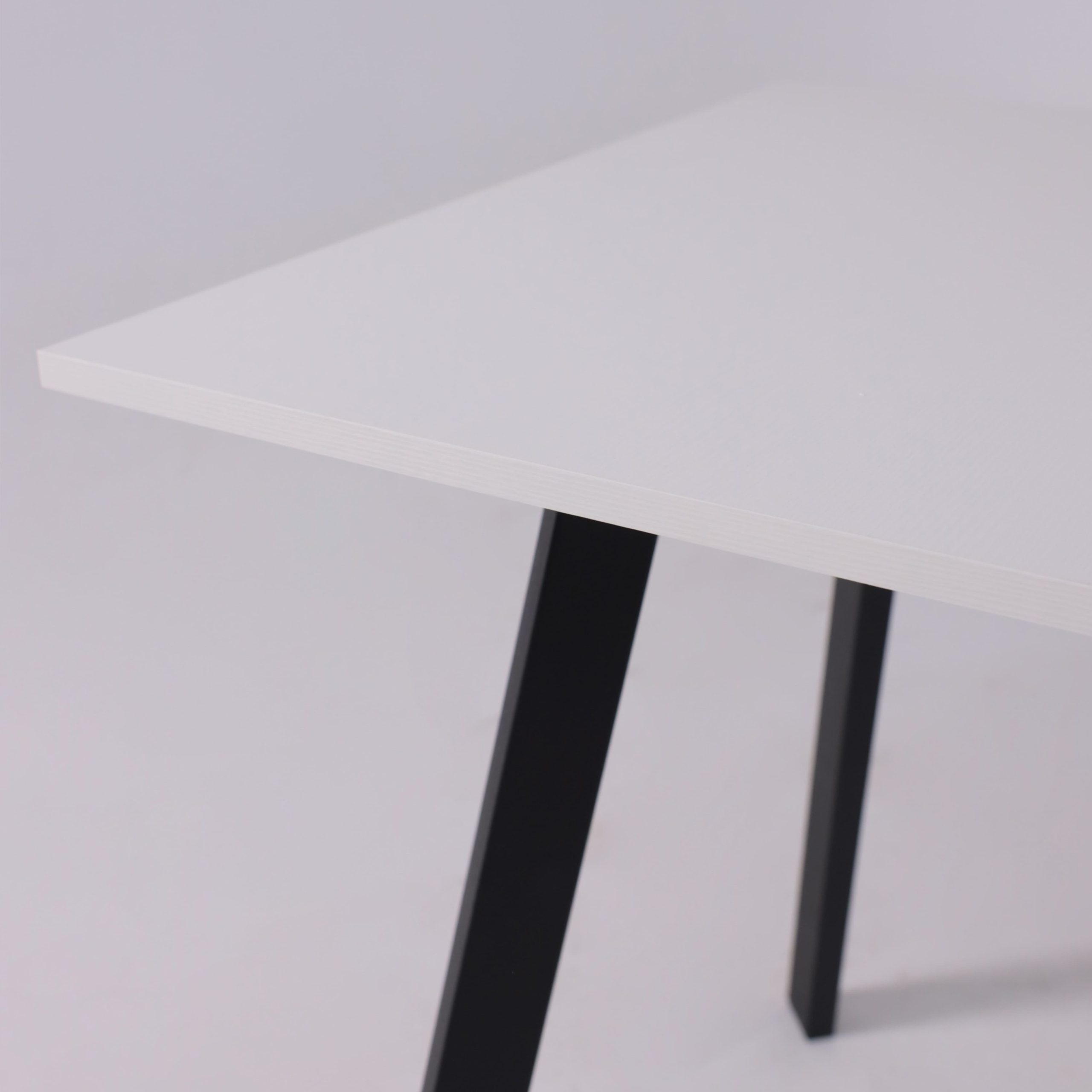 Стол SOLO 102*67, Белый структурный/черный