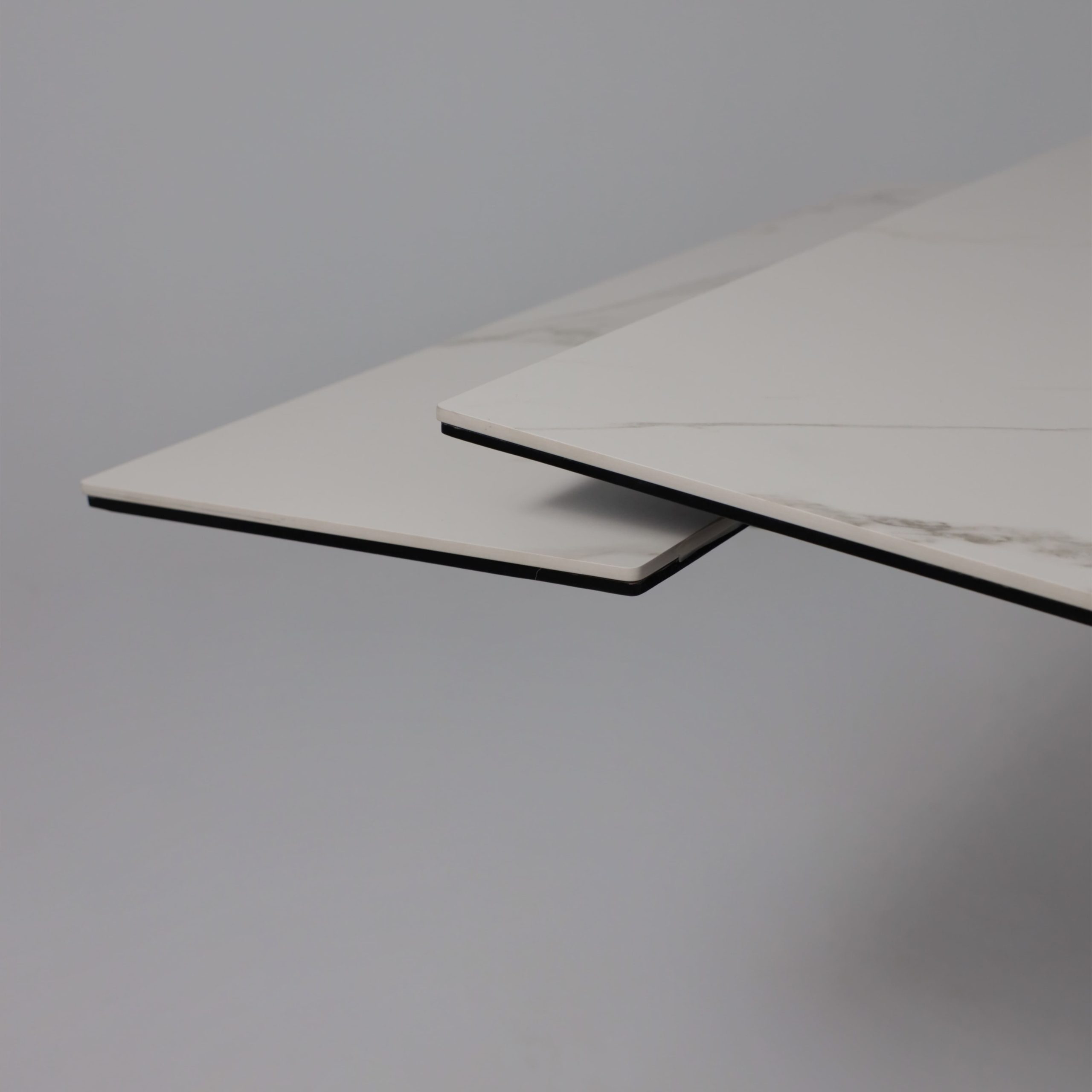 Стол МОНАКО NEW,керамика 0 кат. 1600(2240)*900, Камень белый Greys White/Черный матовый